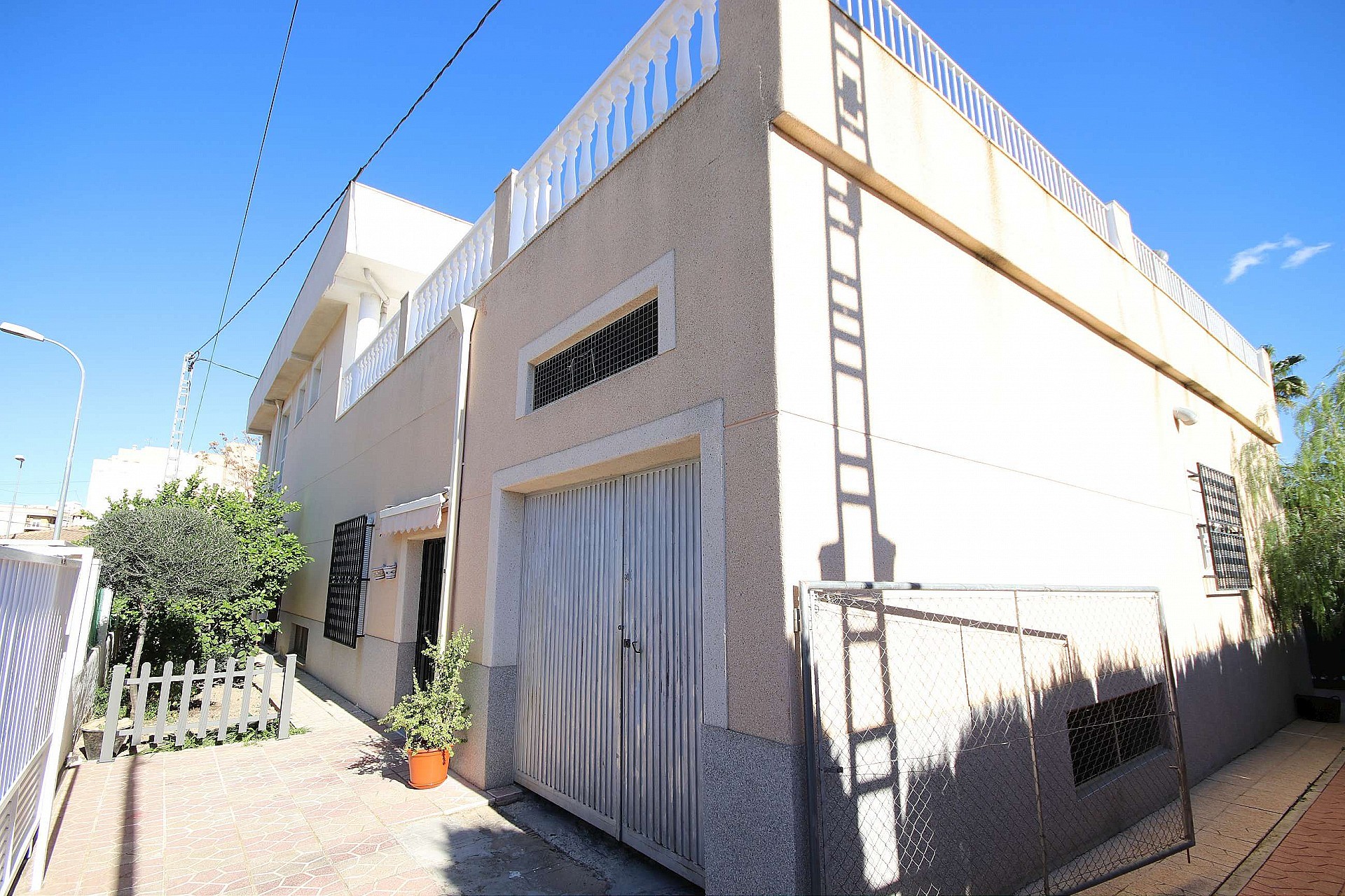Sold - 4 Bedroom 5 Bathroom Commercial in Monovar -  - Alicante