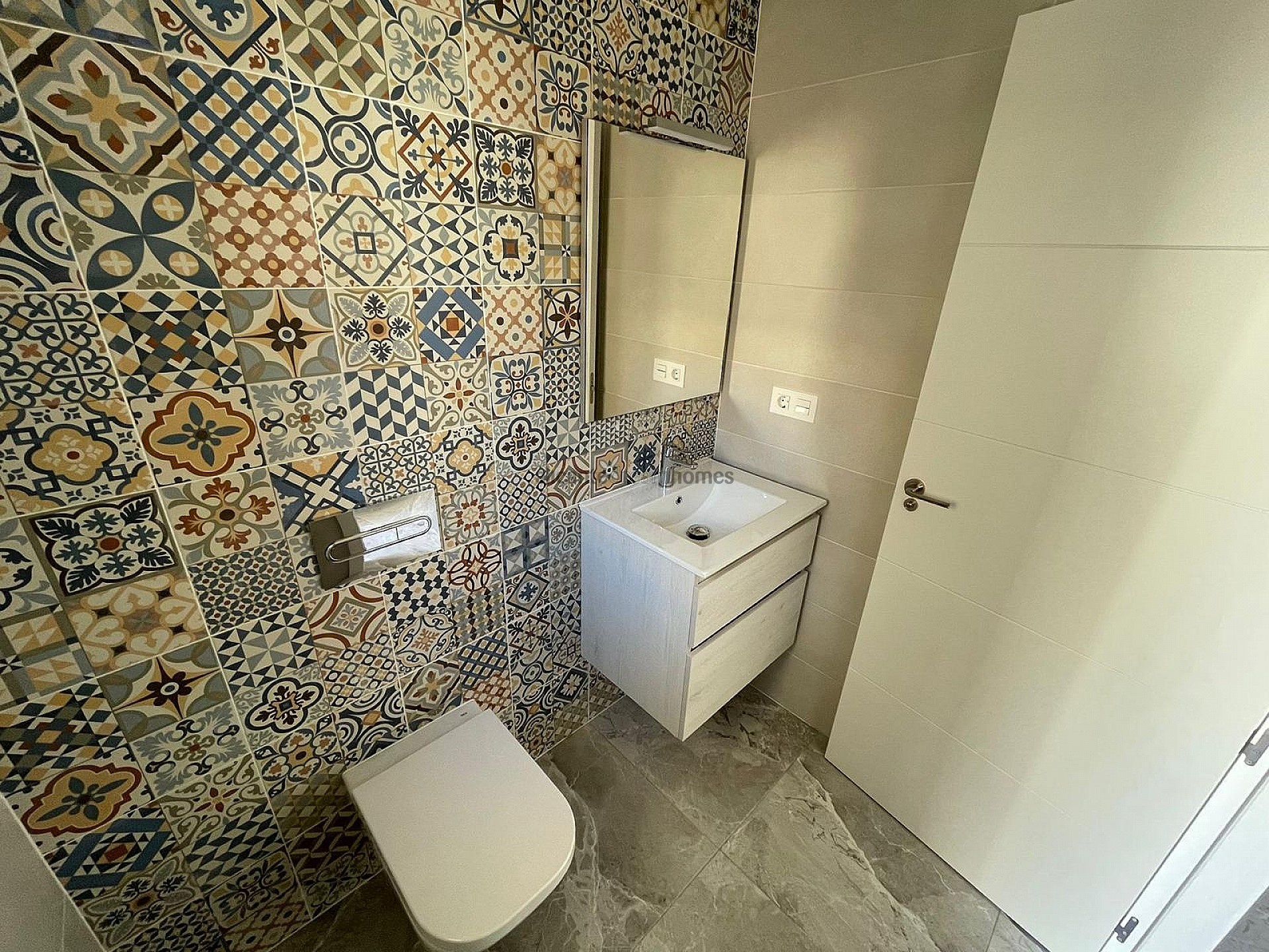 Resale - 4 Bedroom 3 Bathroom Villa in Pinoso -  - Alicante