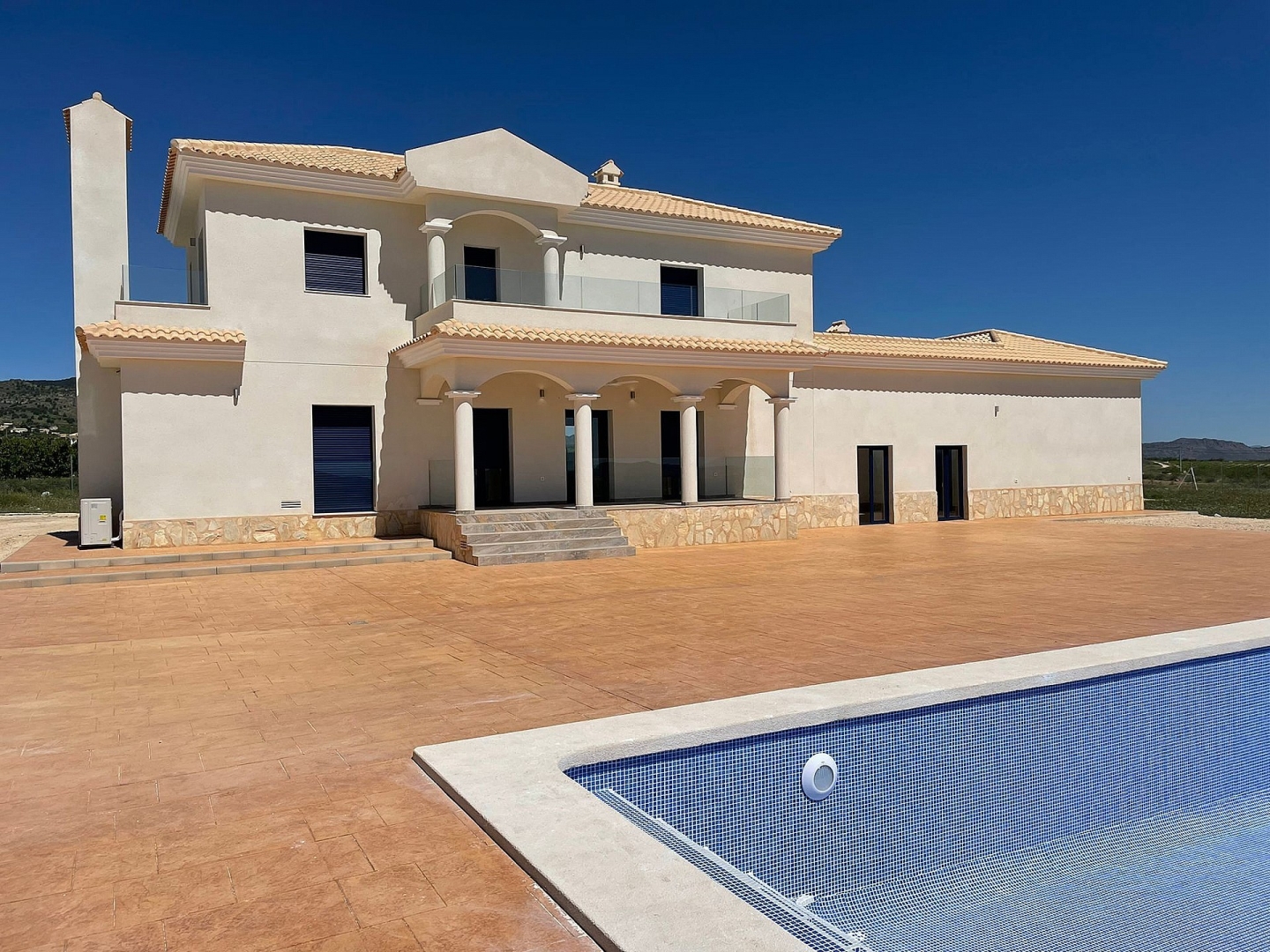 4 Bedroom 3 Bathroom Villa in Pinoso