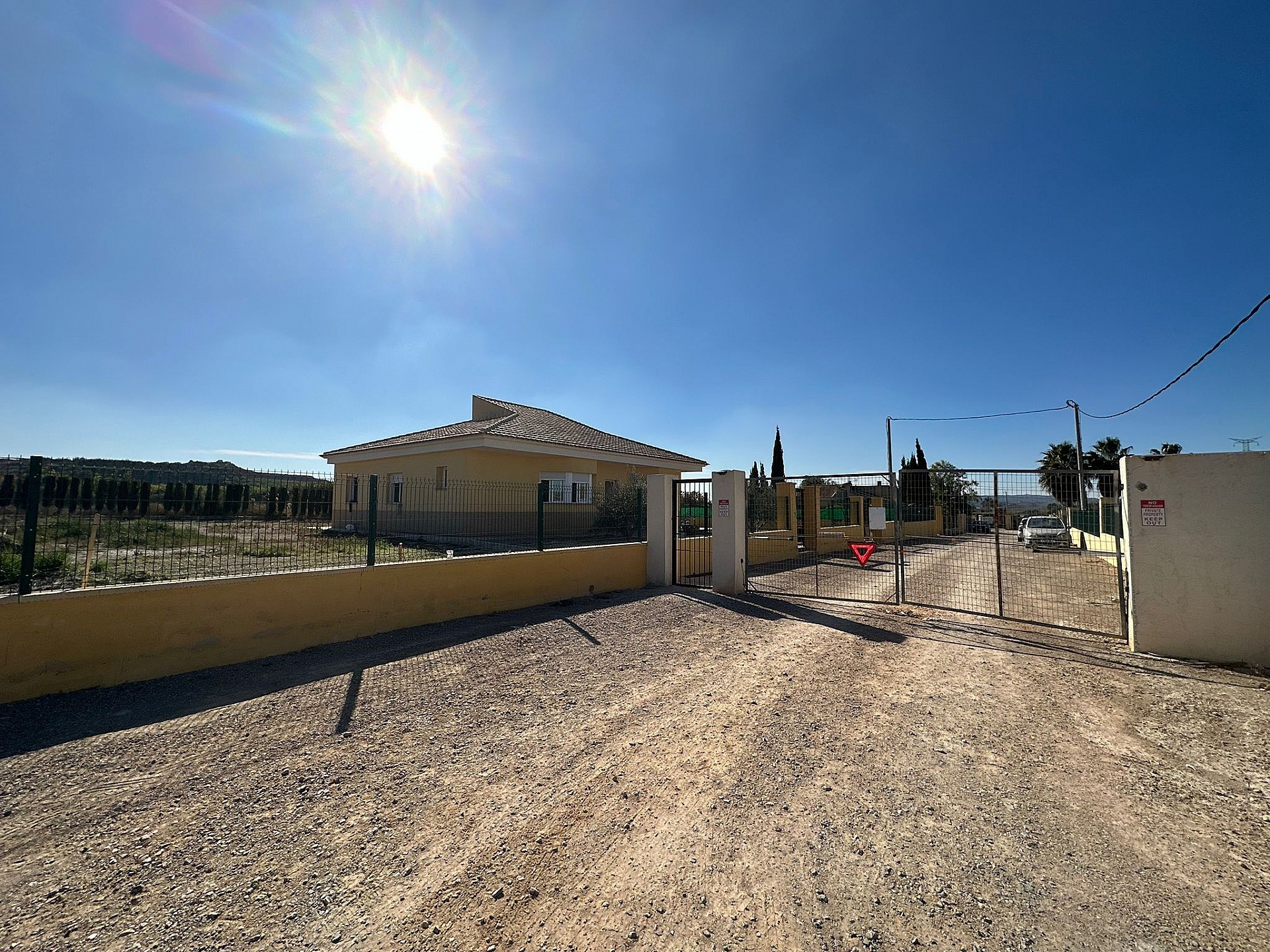 Resale - 3 Bedroom 2 Bathroom Villa in Fortuna -  - Murcia