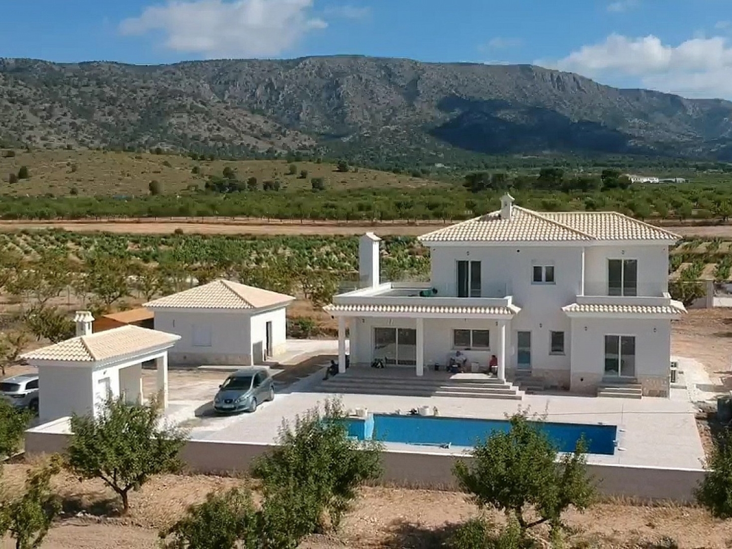 4 Bedroom 3 Bathroom Villa in Pinoso