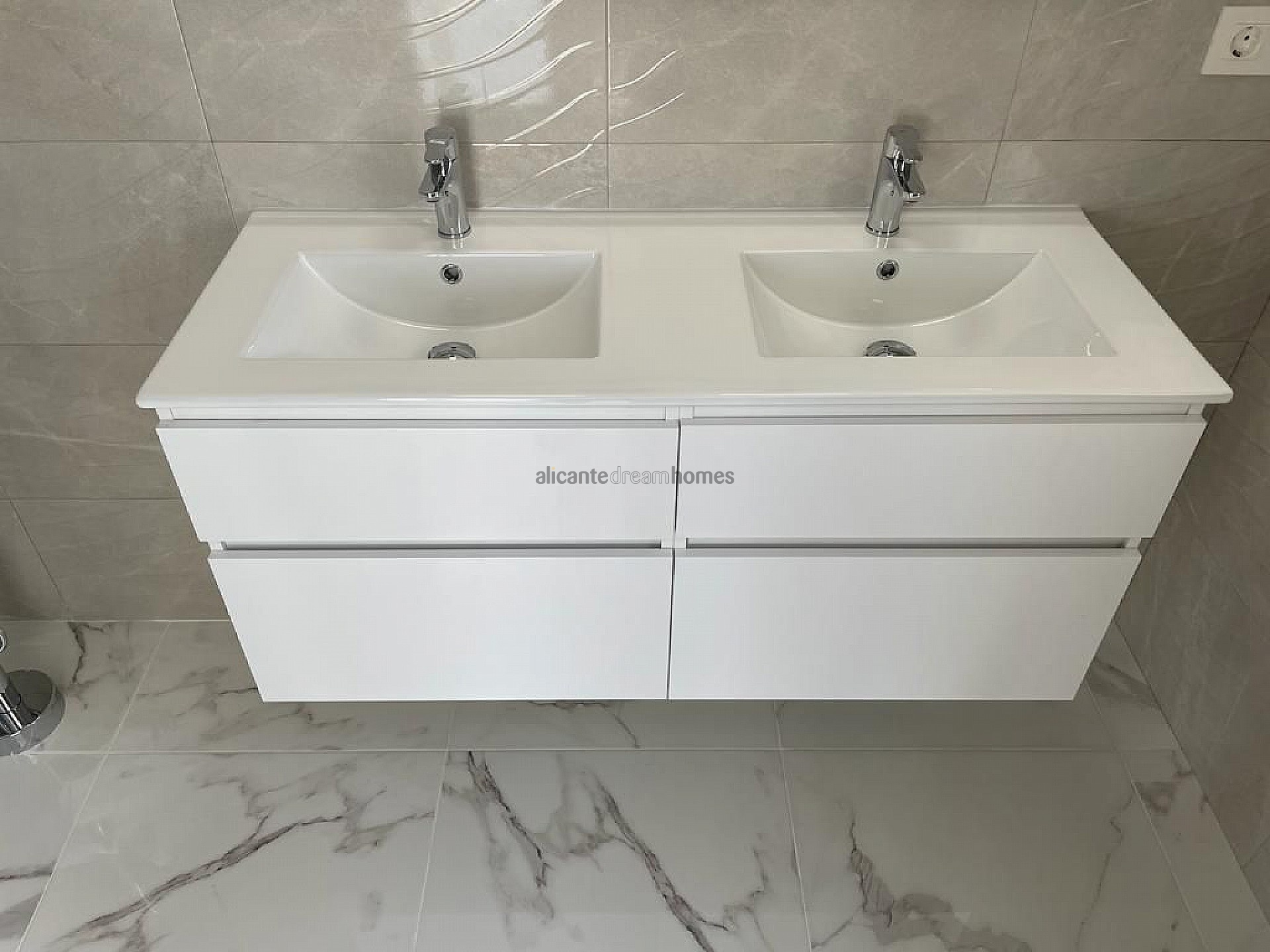 Resale - 4 Bedroom 3 Bathroom Villa in Pinoso - , Pinoso, Alicante, Spain - Alicante