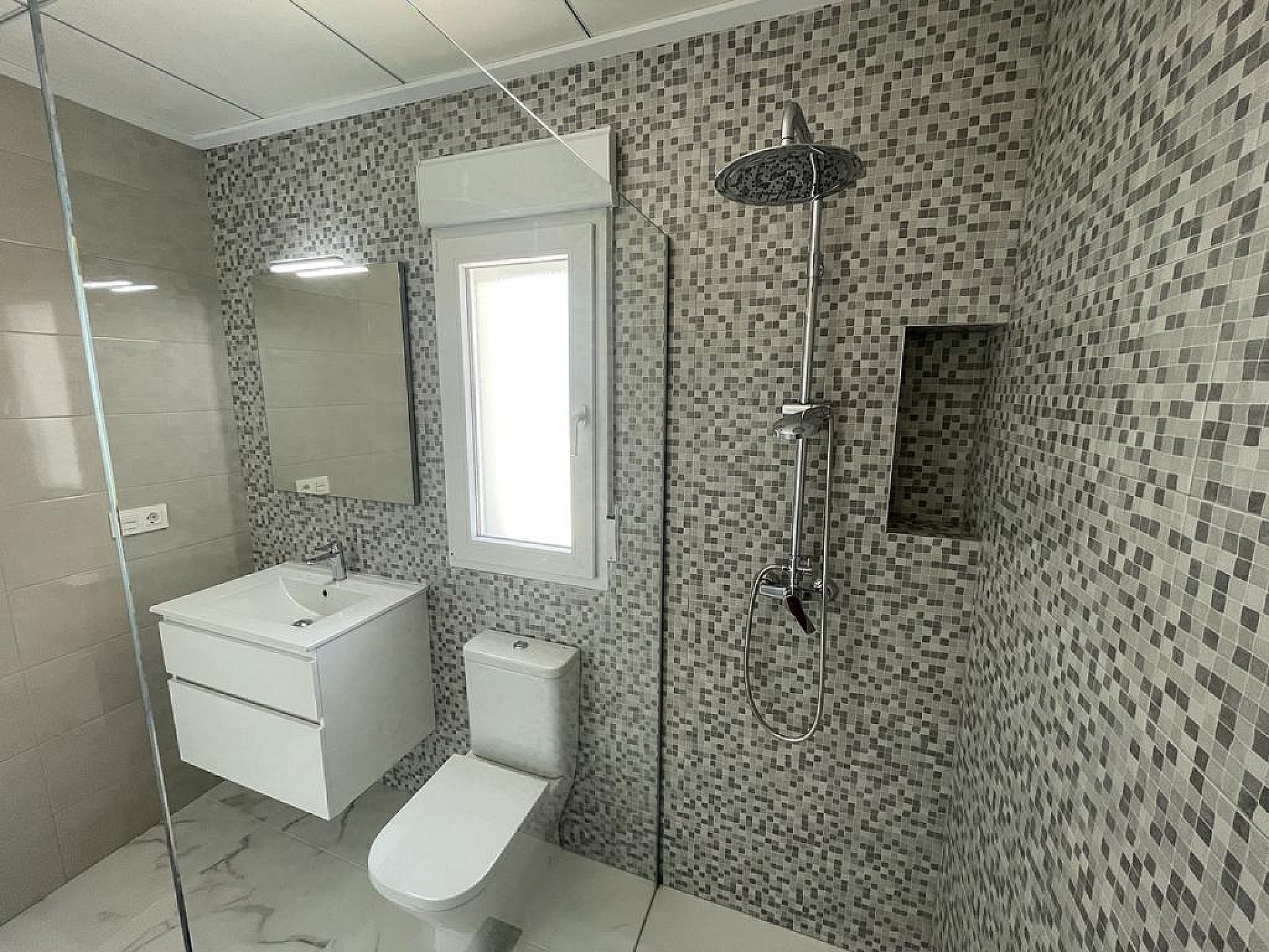 Sold - 4 Bedroom 3 Bathroom Villa in Pinoso -  - Alicante