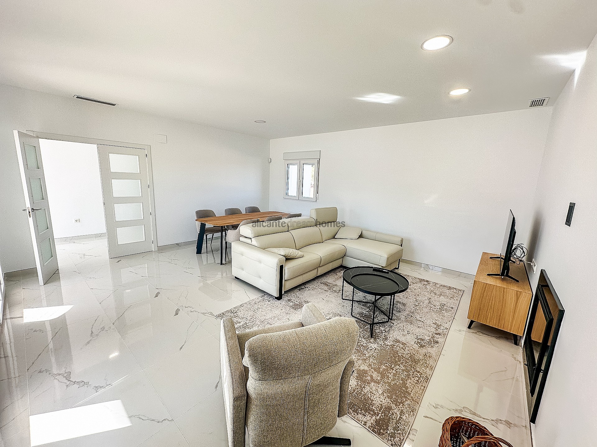 Resale - 4 Bedroom 3 Bathroom Villa in Pinoso - , Pinoso, Alicante, Spain - Alicante
