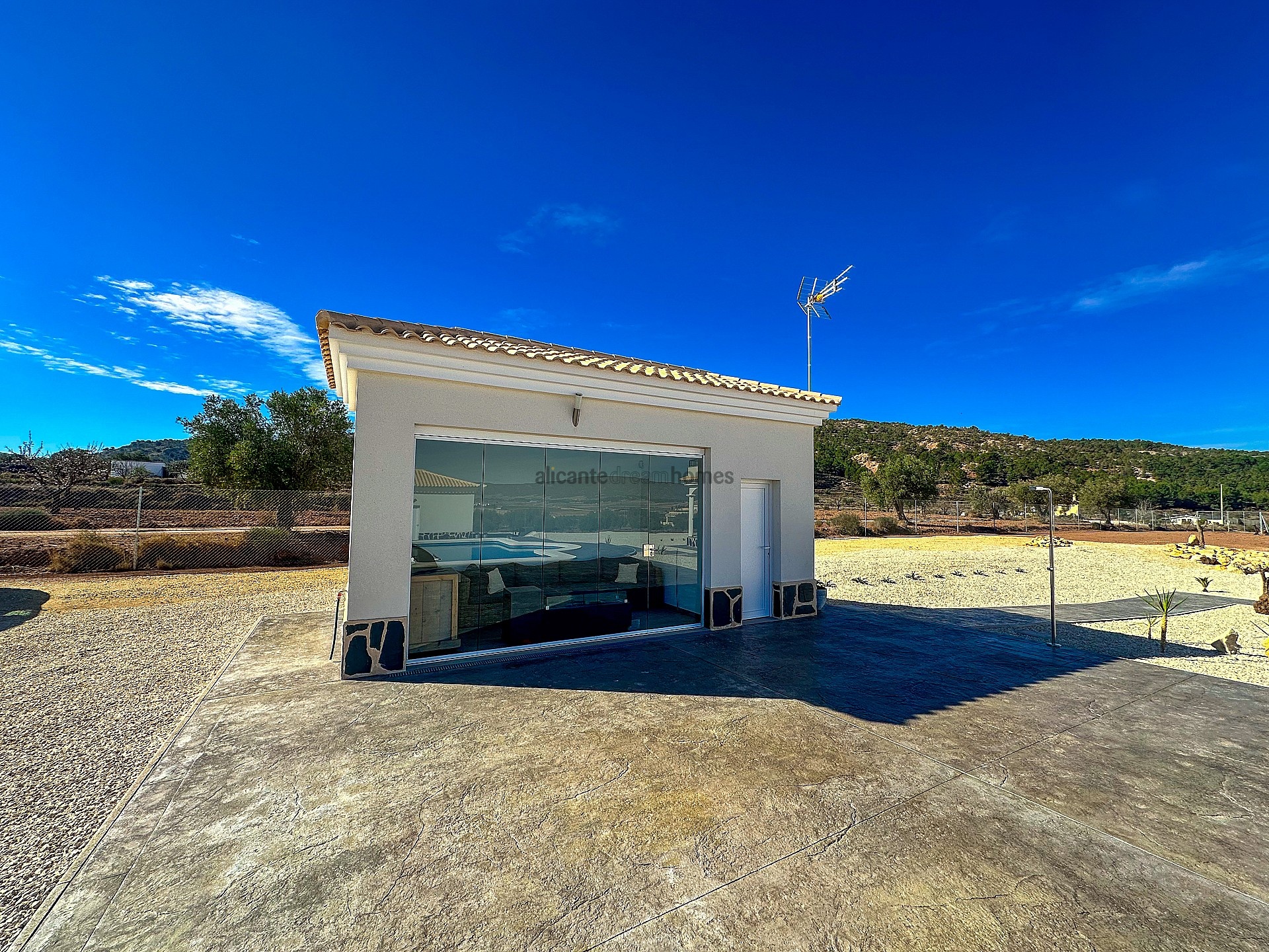 Resale - 4 Bedroom 3 Bathroom Villa in Pinoso - , Pinoso, Alicante, Spain - Alicante