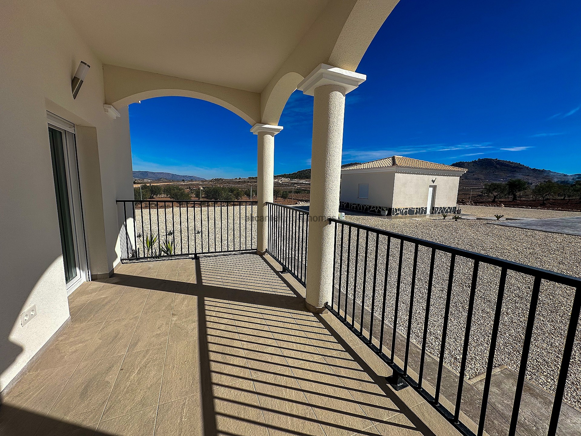 Resale - 4 Bedroom 3 Bathroom Villa in Pinoso - , Pinoso, Alicante, Spain - Alicante