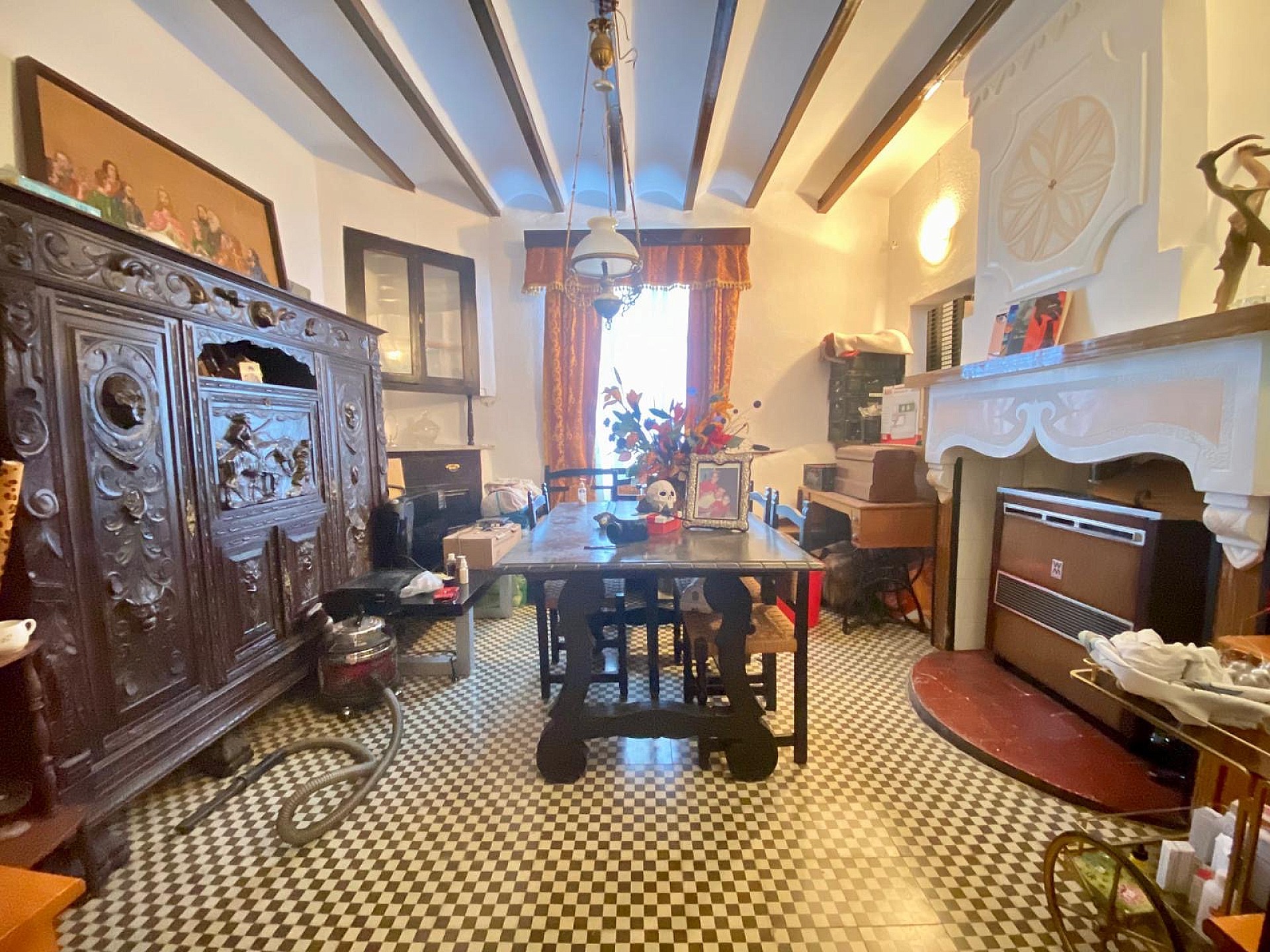 Sold - 7 Bedroom 1 Bathroom Village house in Yecla -  - Murcia