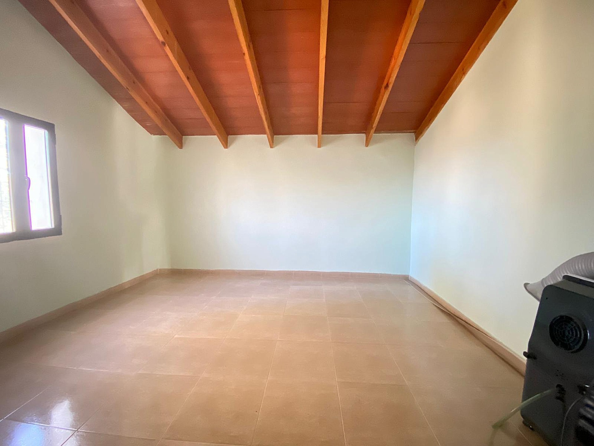Sold - 7 Bedroom 1 Bathroom Village house in Yecla -  - Murcia