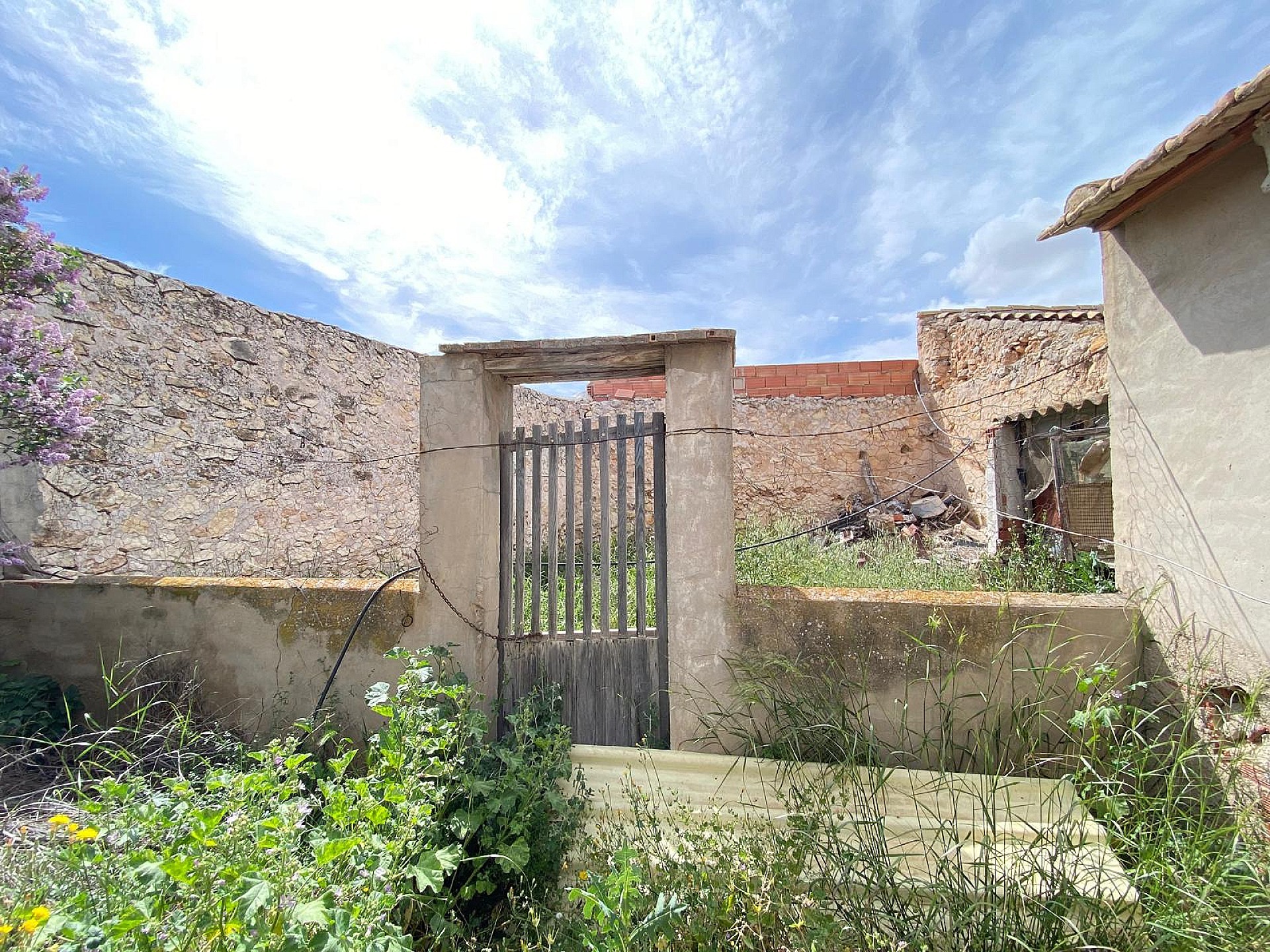 Sold - 7 Bedroom 1 Bathroom Village house in Pinoso -  - Alicante