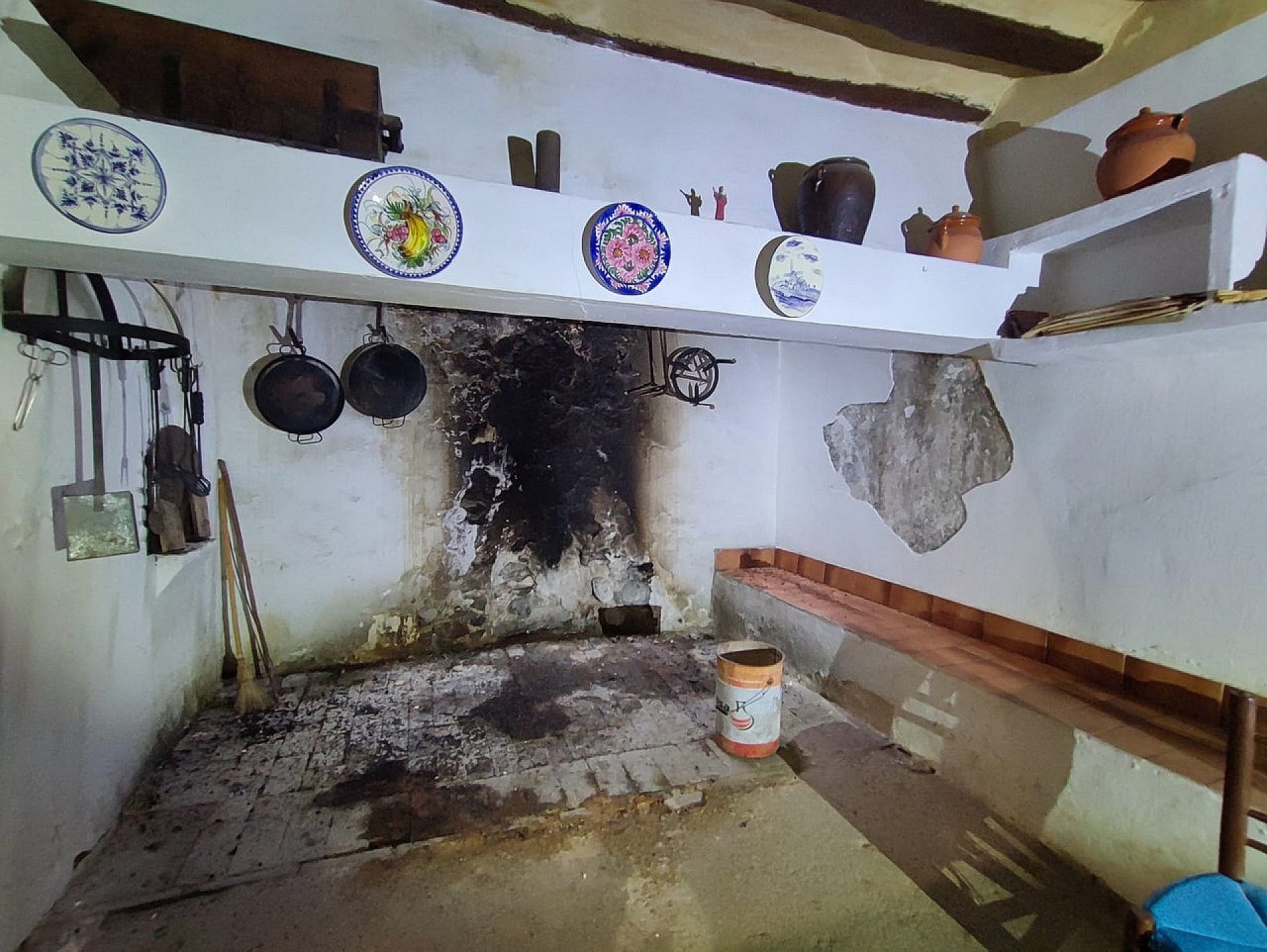 Sold - 5 Bedroom 1 Bathroom Country house in Yecla -  - Murcia