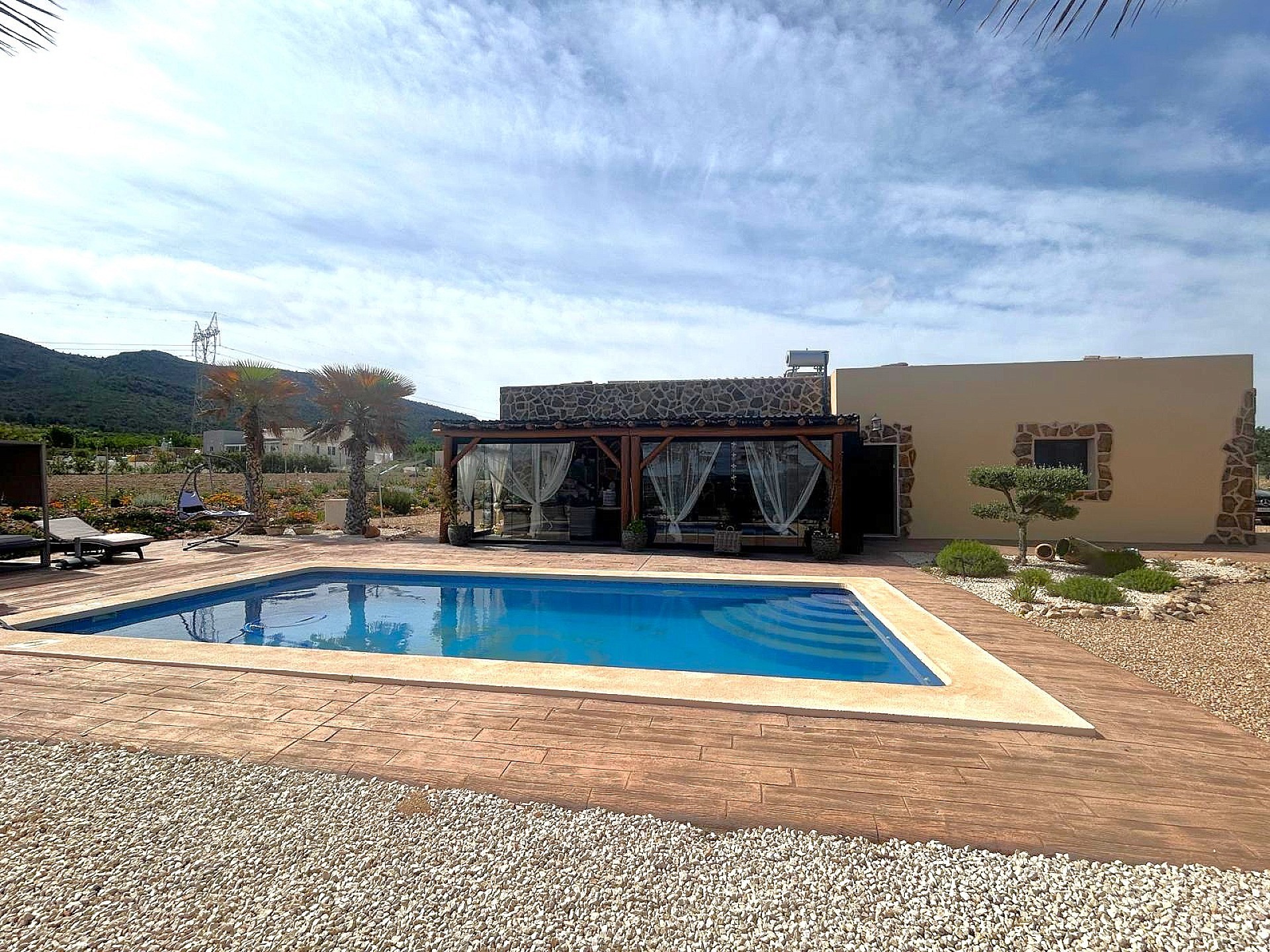 Sold - 4 Bedroom 2 Bathroom Villa in Salinas -  - Alicante