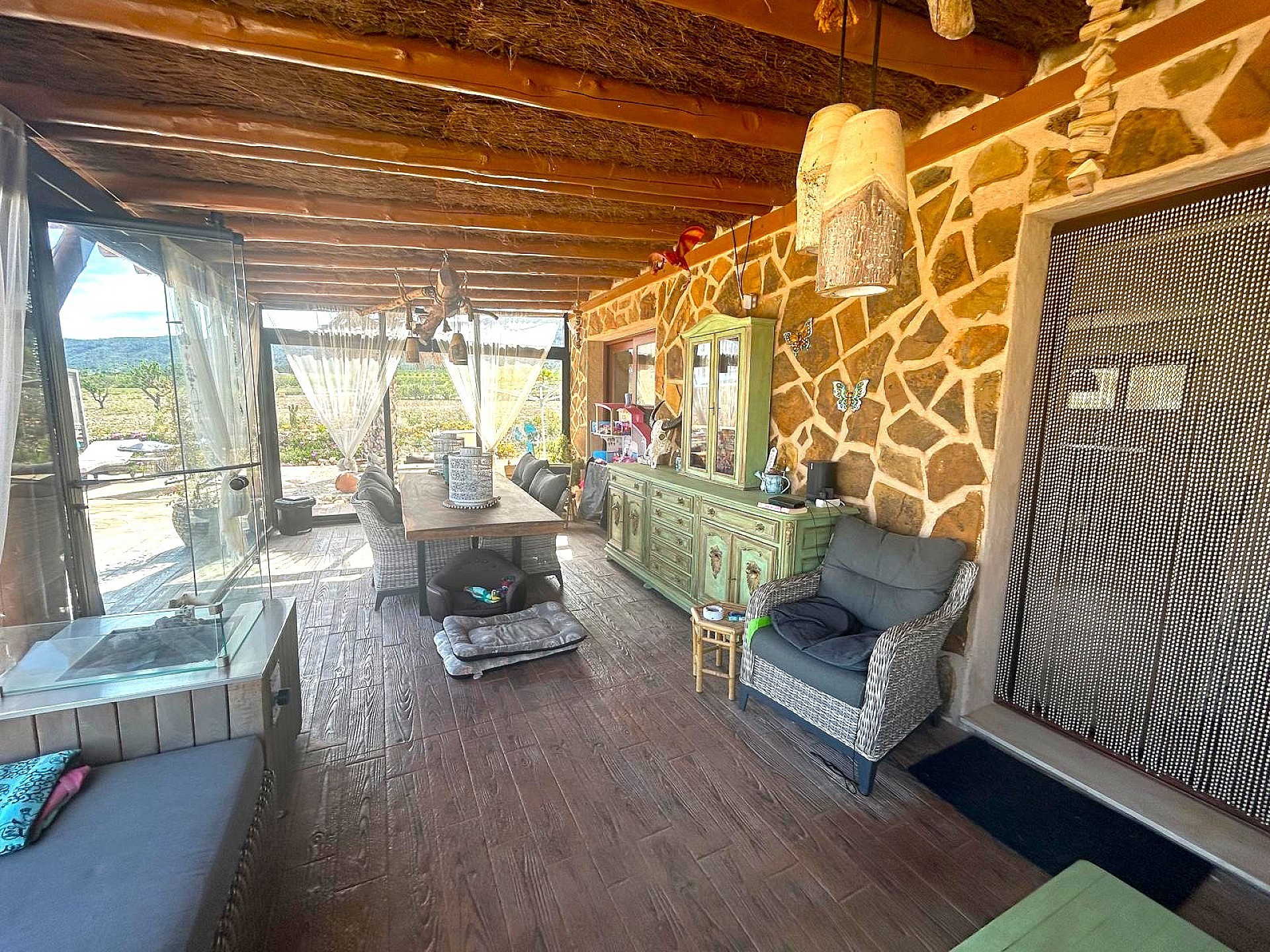 Sold - 4 Bedroom 2 Bathroom Villa in Salinas -  - Alicante