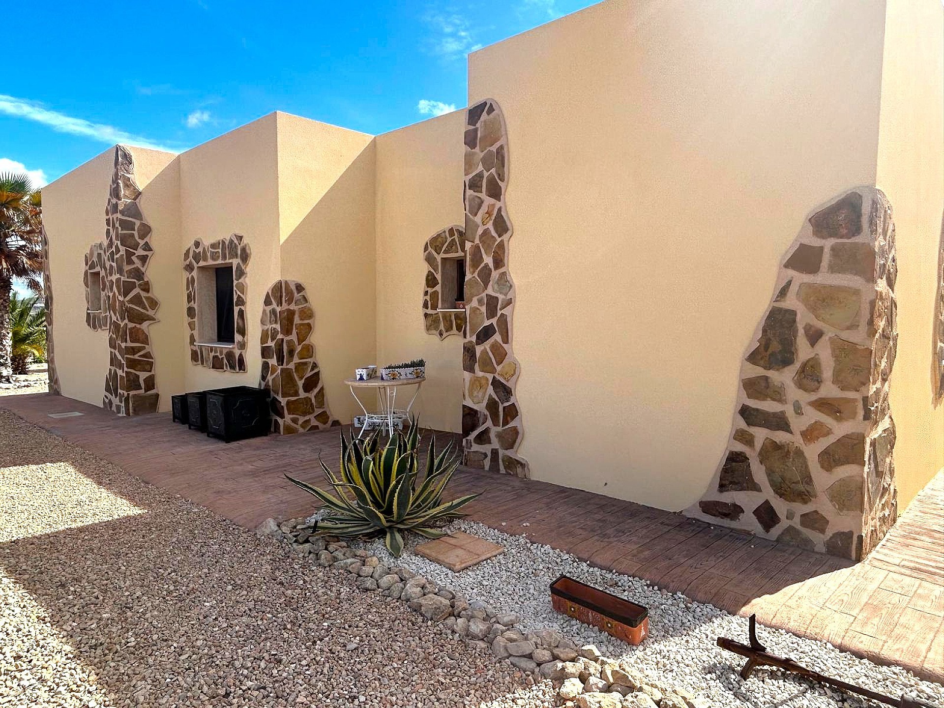 Sold - 4 Bedroom 2 Bathroom Villa in Salinas -  - Alicante