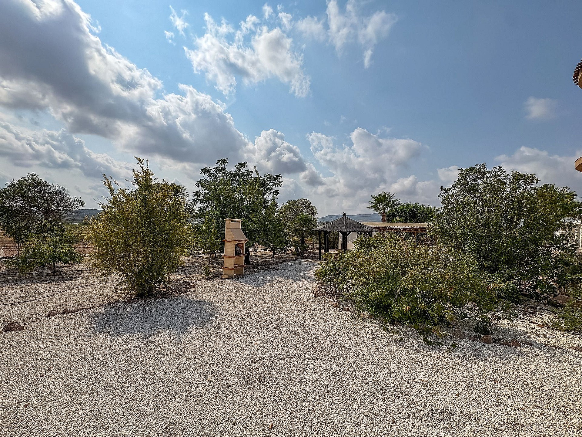 Sold - 5 Bedroom 4 Bathroom Villa in Pinoso -  - Alicante