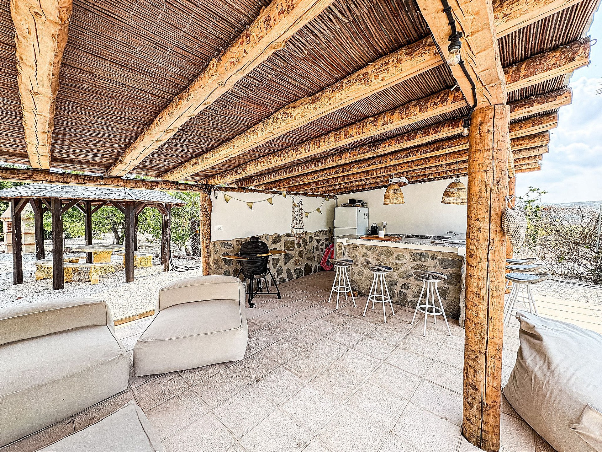 Sold - 5 Bedroom 4 Bathroom Villa in Pinoso -  - Alicante