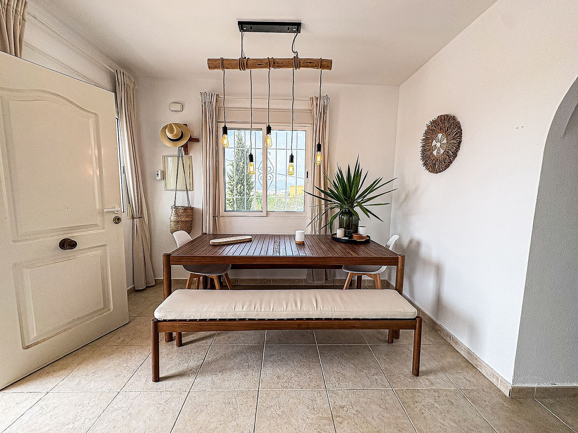 Sold - 5 Bedroom 4 Bathroom Villa in Pinoso -  - Alicante