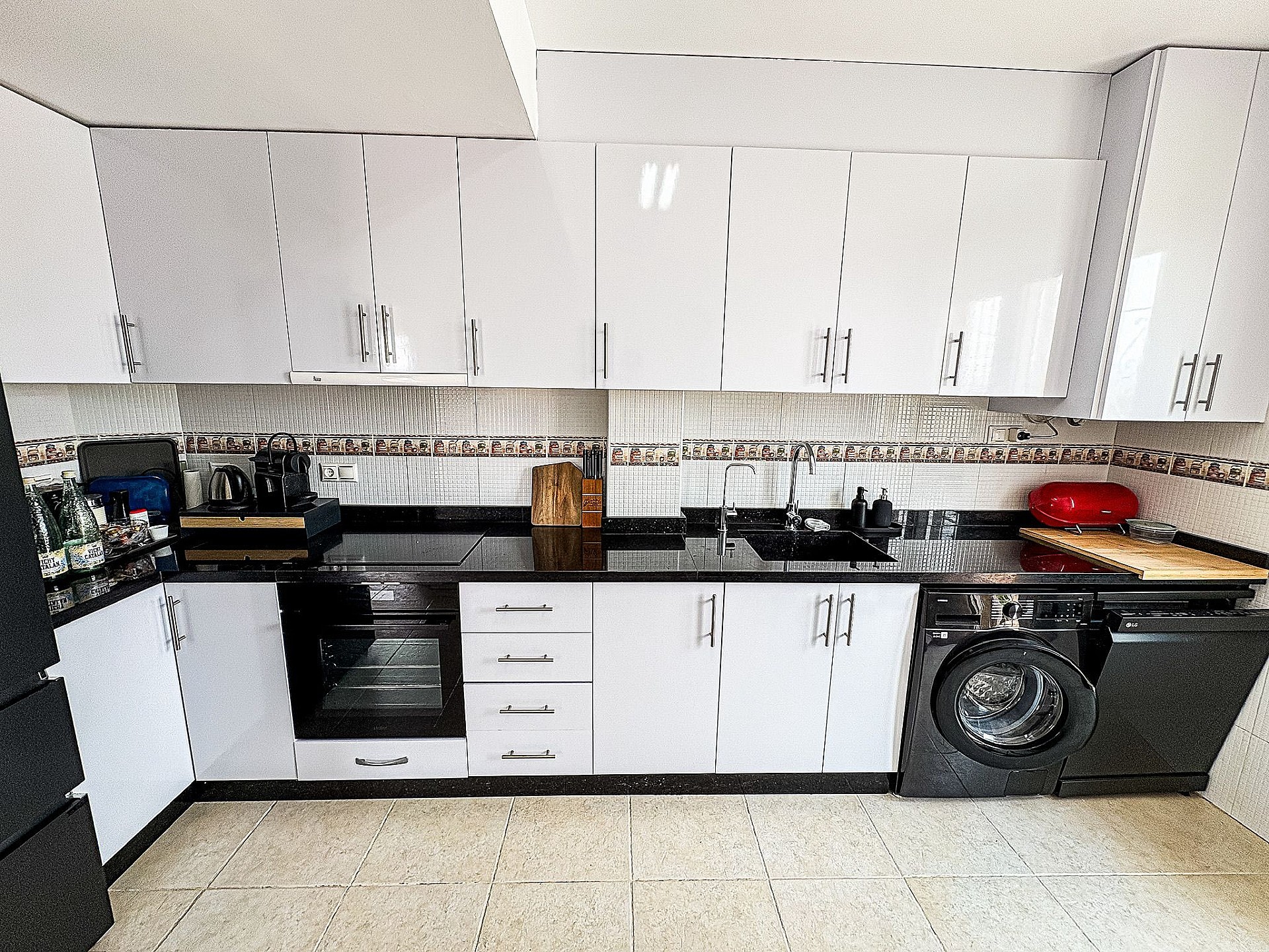 Sold - 5 Bedroom 4 Bathroom Villa in Pinoso -  - Alicante