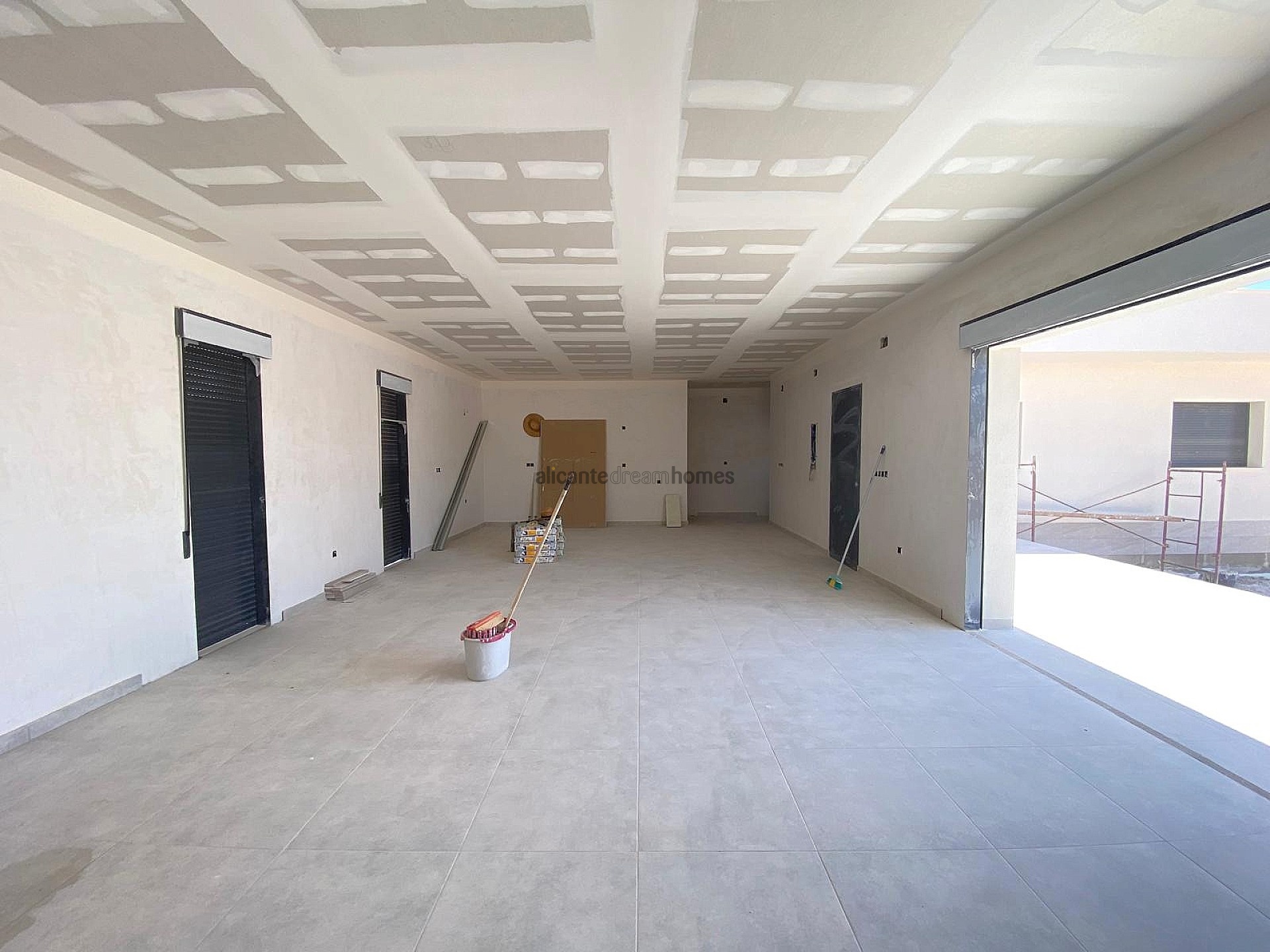 Resale - 3 Bedroom 2 Bathroom Villa in Caballusa -  - Alicante