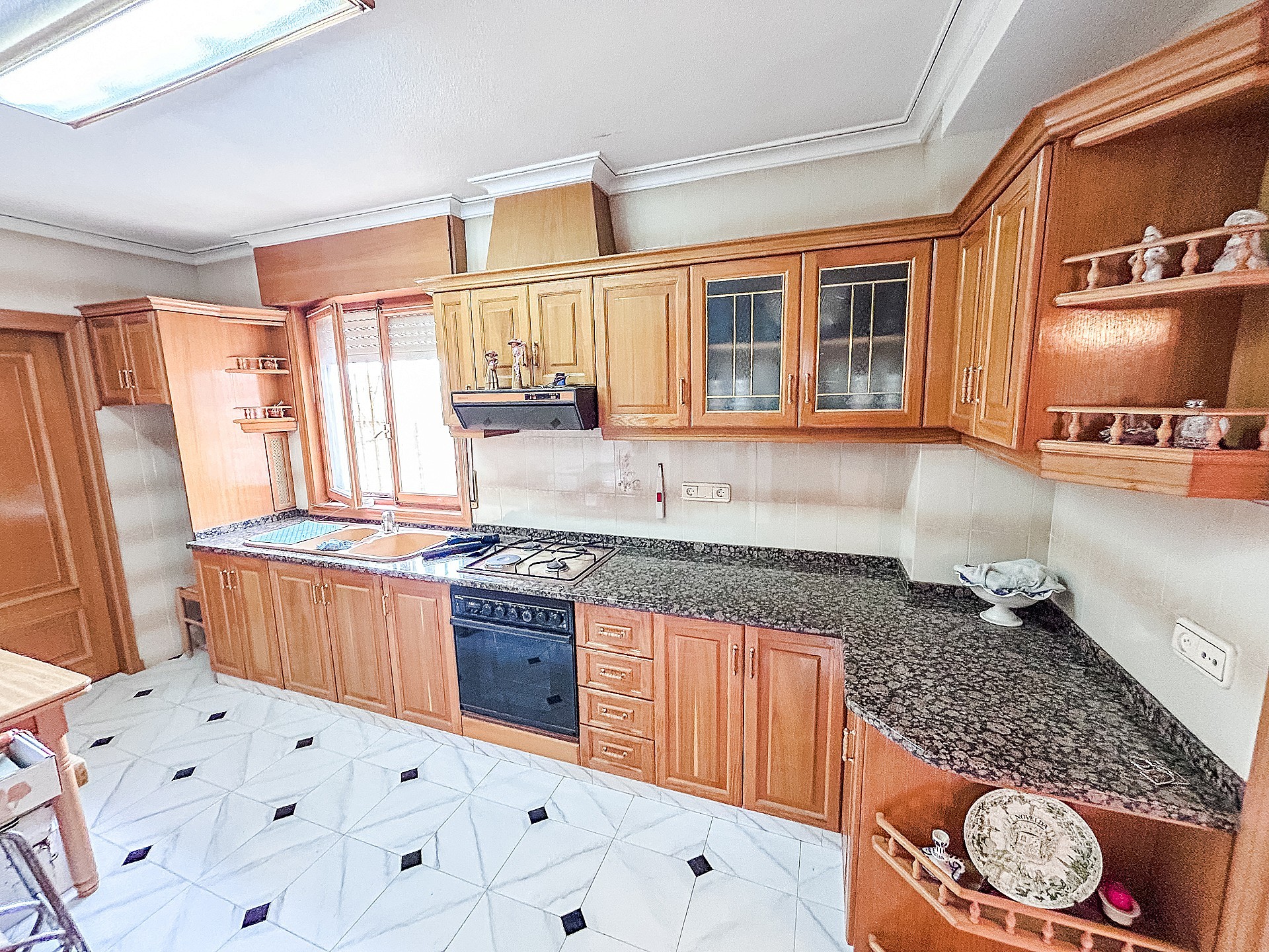 Sold - 6 Bedroom 4 Bathroom Restoration Project in Monovar -  - Alicante