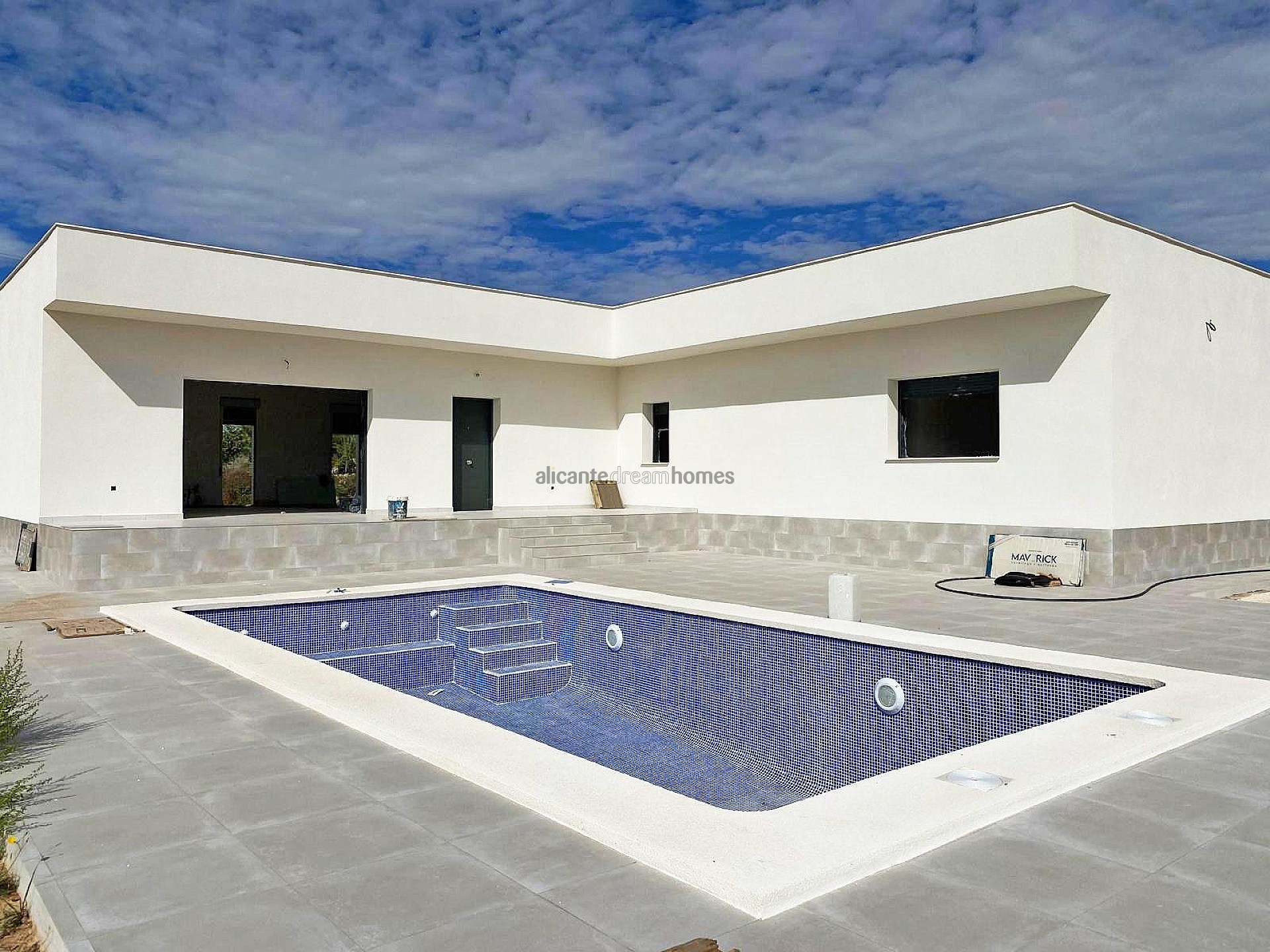 Resale - 3 Bedroom 2 Bathroom Villa in Pinoso - , Pinoso, Alicante, Spain - Alicante