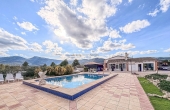 8 Bedroom 6 Bathroom Villa in Castalla