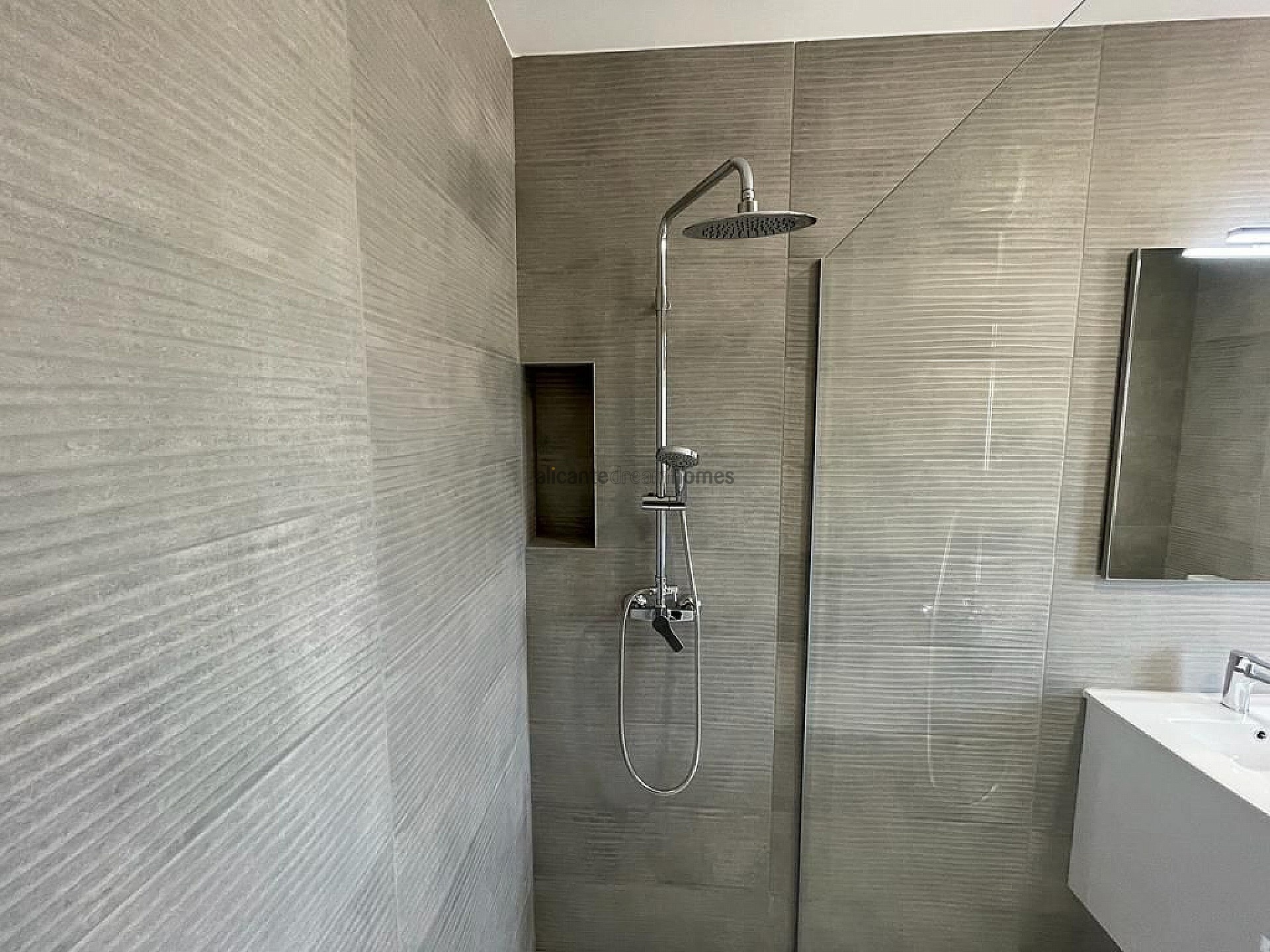 Resale - 4 Bedroom 3 Bathroom Villa in Pinoso - , Pinoso, Alicante, Spain - Alicante