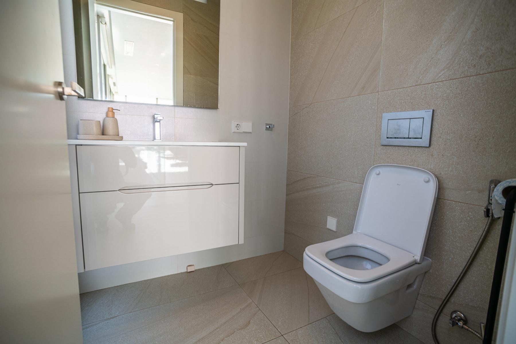 Resale - 3 Bedroom 2 Bathroom Villa in Orihuela Costa - Orihuela Costa - Alicante