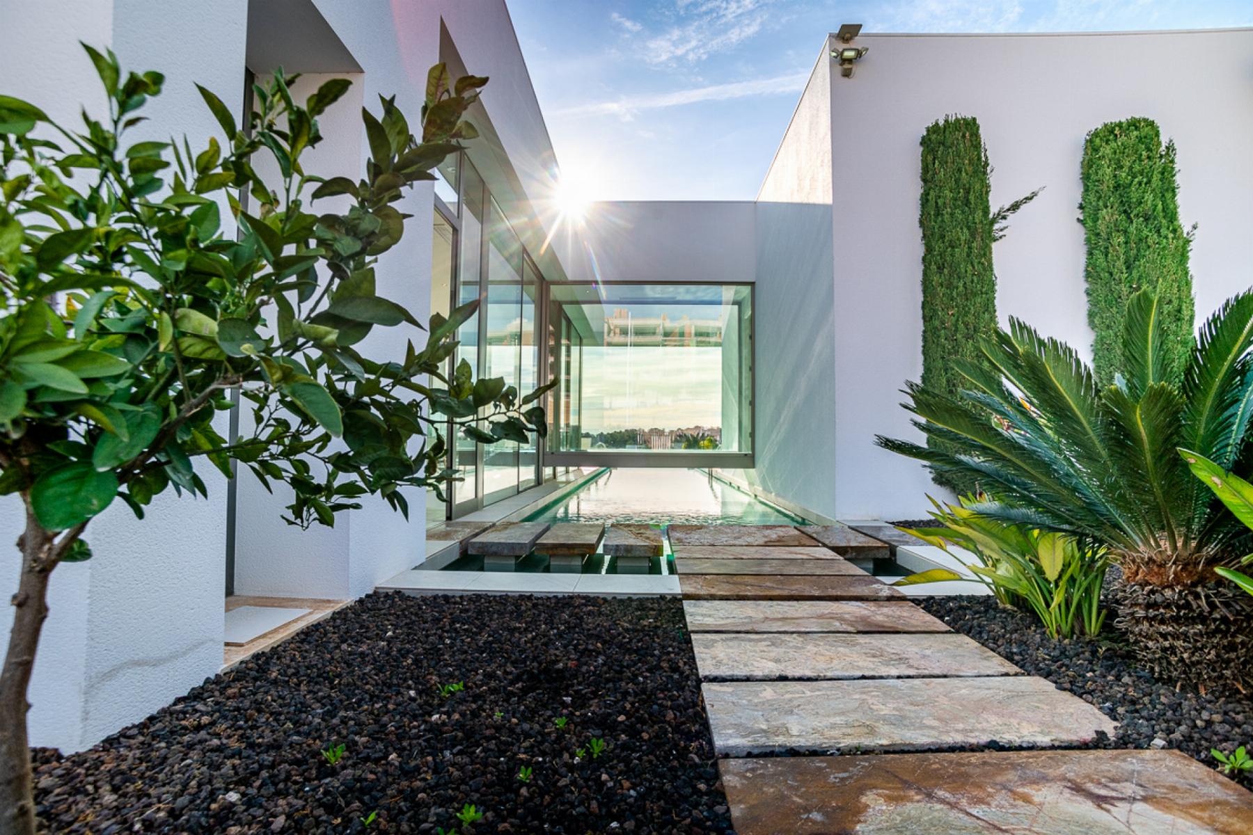 Resale - 3 Bedroom 2 Bathroom Villa in Orihuela Costa - Orihuela Costa - Alicante