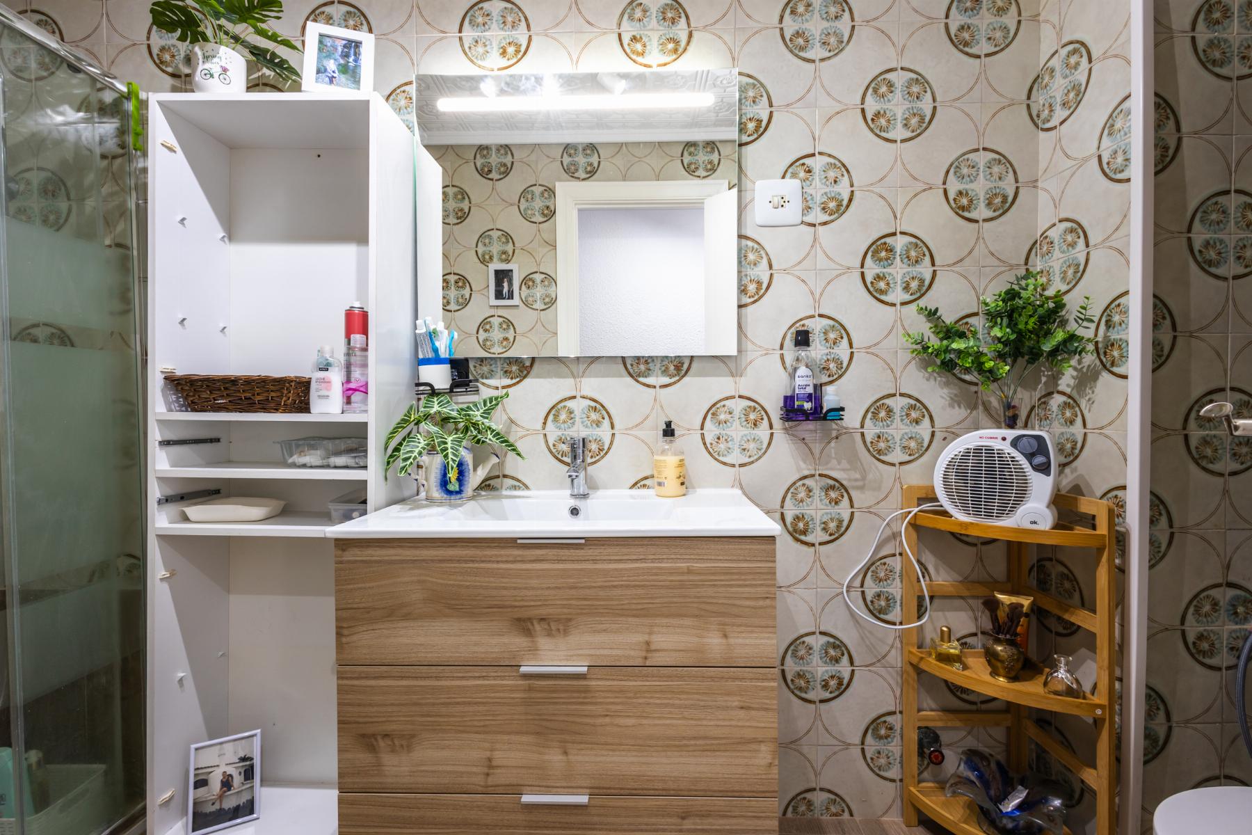 Resale - 2 Bedroom 1 Bathroom Apartamento in Torrevieja - Playa del Acequión - Alicante