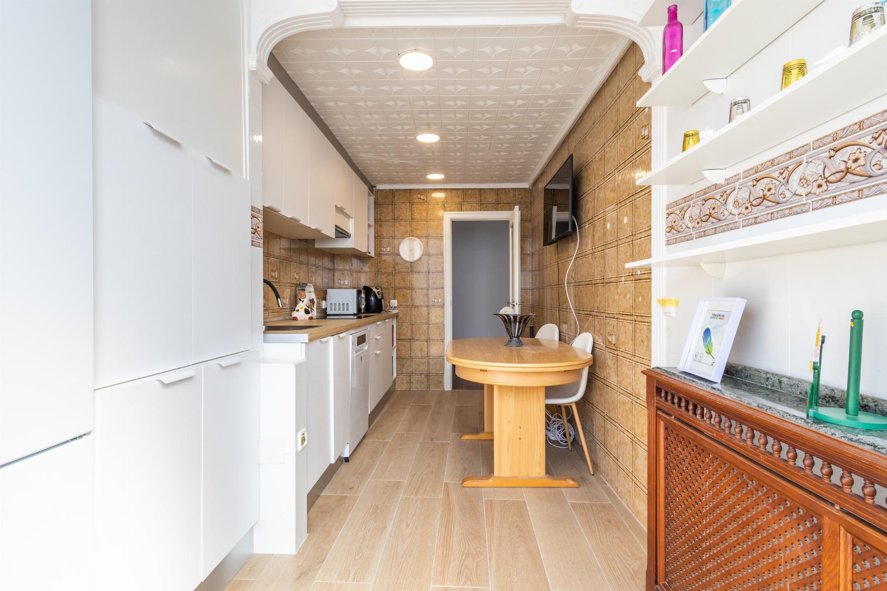 Resale - 2 Bedroom 1 Bathroom Apartamento in Torrevieja - Playa del Acequión - Alicante