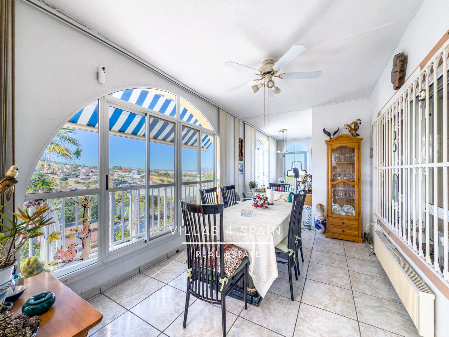 Resale - Copy: 4 Bedroom 3 Bathroom Villa In ciudad quesada La Marquesa Golf Course - av. del recorral  - Alicante