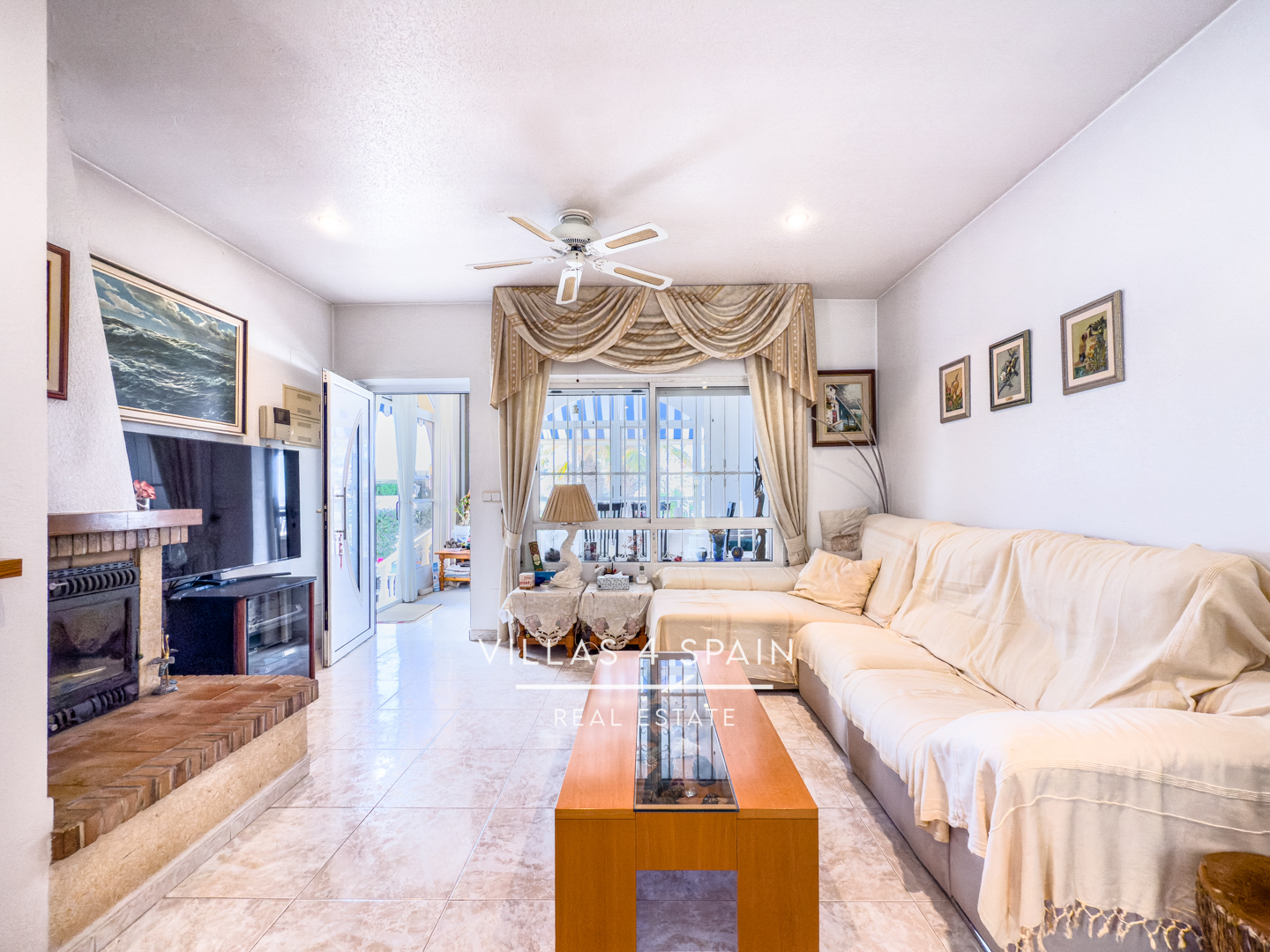 Resale - Copy: 4 Bedroom 3 Bathroom Villa In ciudad quesada La Marquesa Golf Course - av. del recorral  - Alicante