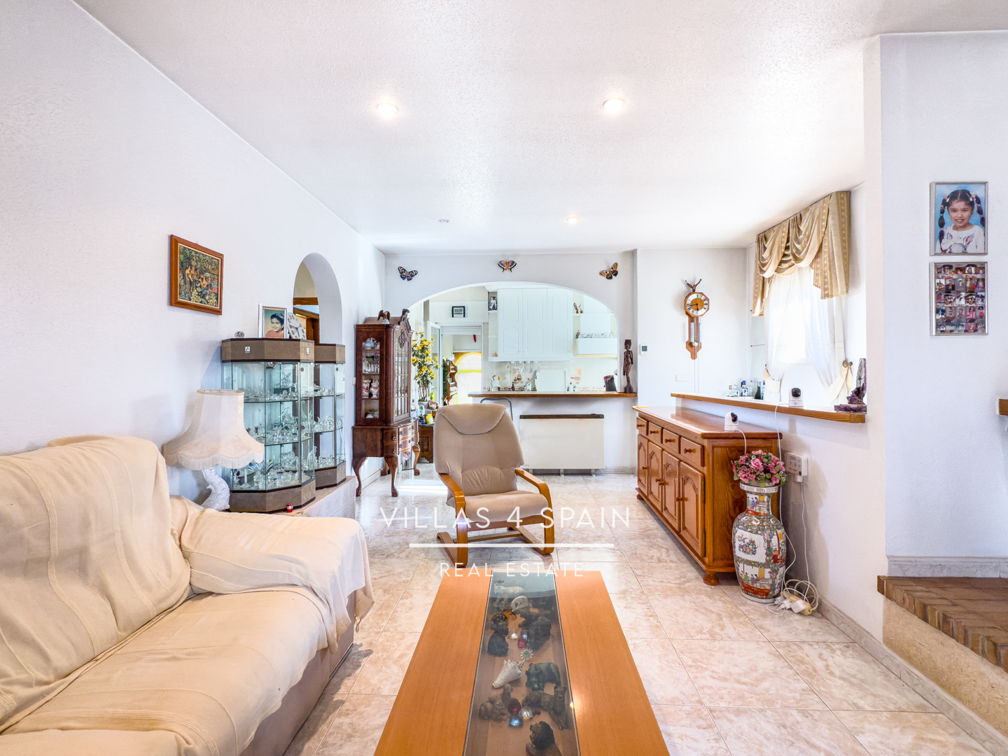 Resale - Copy: 4 Bedroom 3 Bathroom Villa In ciudad quesada La Marquesa Golf Course - av. del recorral  - Alicante