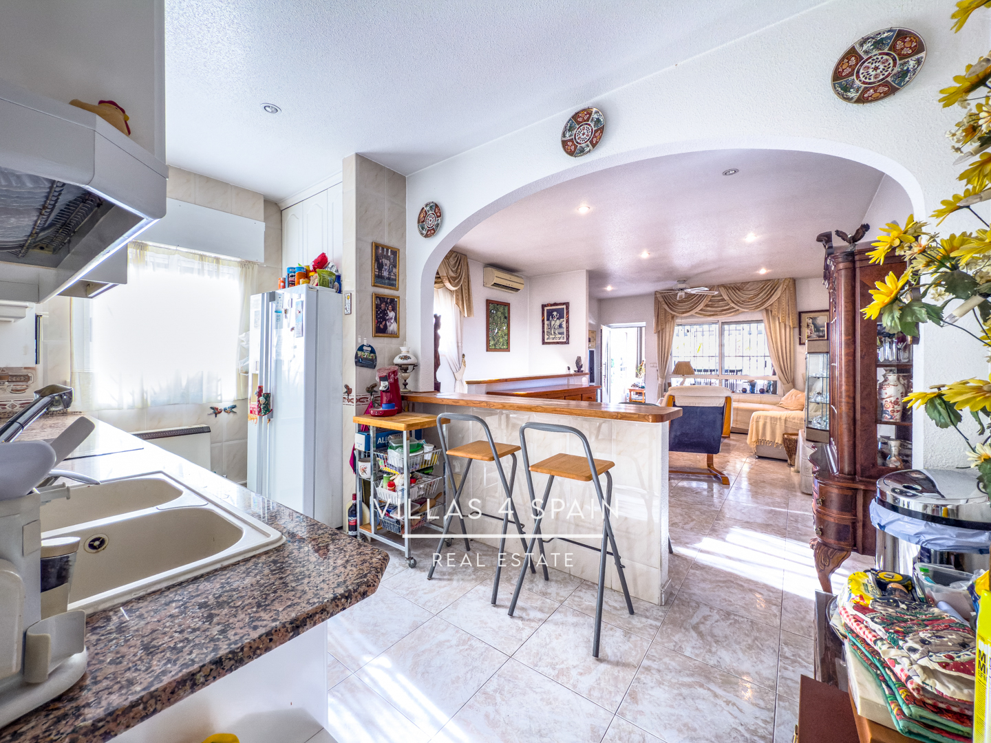 Resale - Copy: 4 Bedroom 3 Bathroom Villa In ciudad quesada La Marquesa Golf Course - av. del recorral  - Alicante