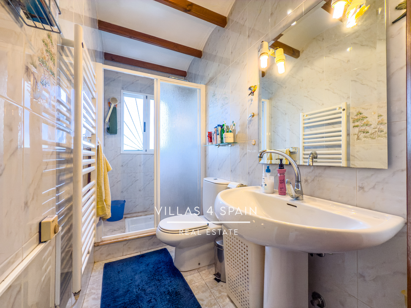 Resale - Copy: 4 Bedroom 3 Bathroom Villa In ciudad quesada La Marquesa Golf Course - av. del recorral  - Alicante