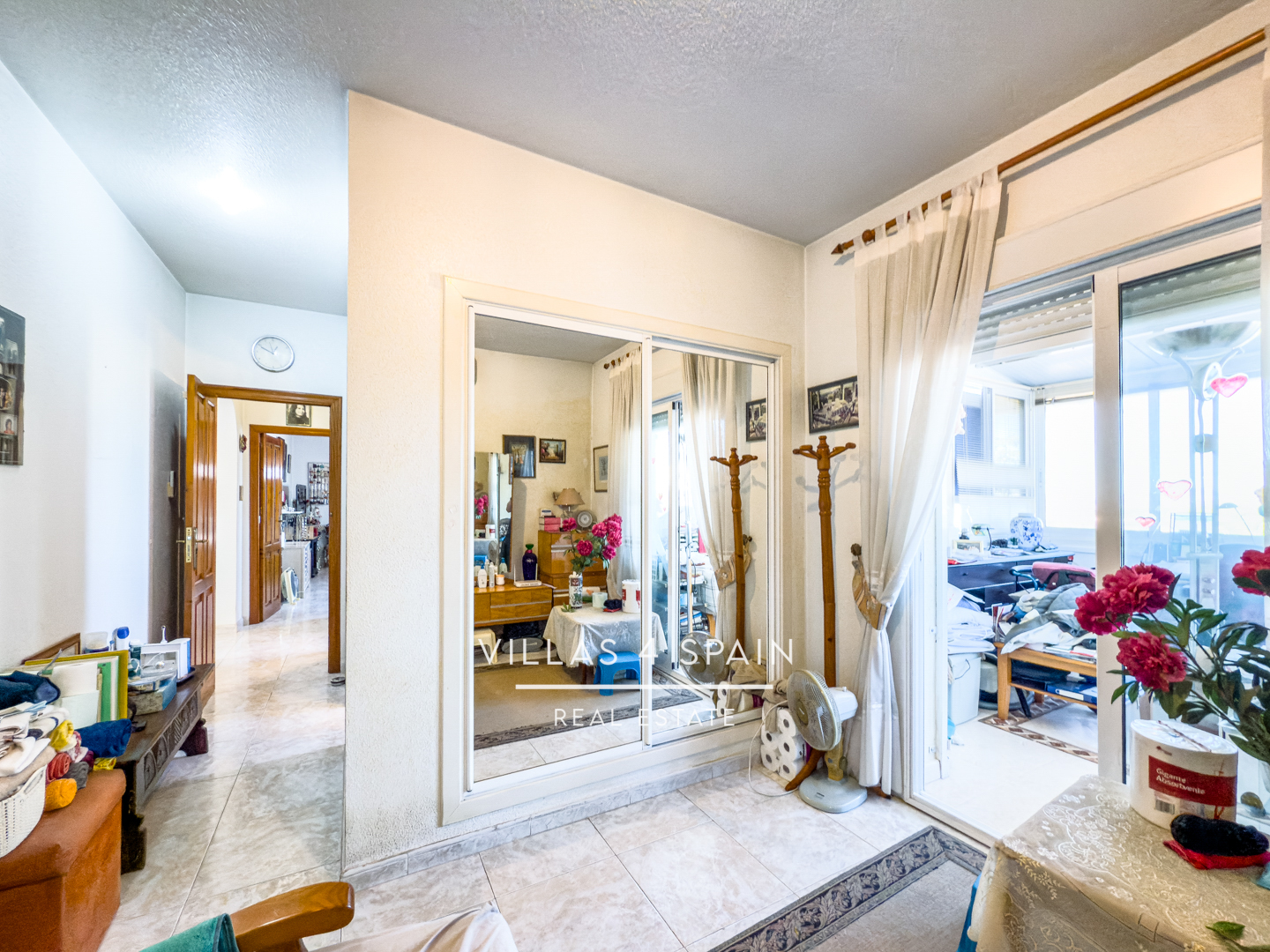 Resale - Copy: 4 Bedroom 3 Bathroom Villa In ciudad quesada La Marquesa Golf Course - av. del recorral  - Alicante