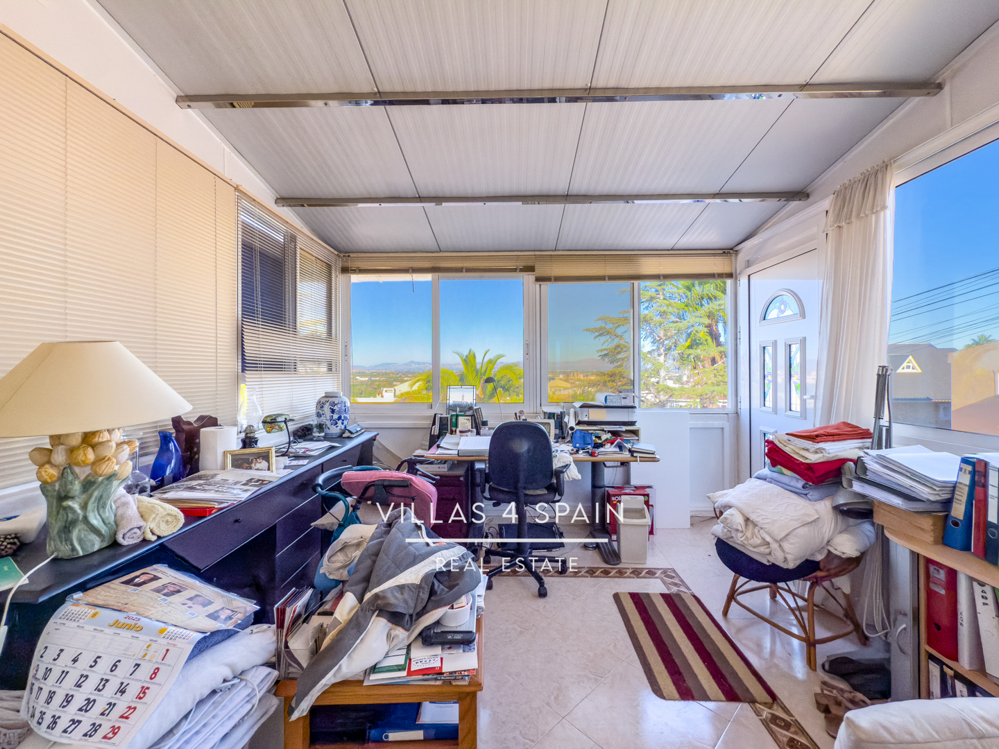 Resale - Copy: 4 Bedroom 3 Bathroom Villa In ciudad quesada La Marquesa Golf Course - av. del recorral  - Alicante