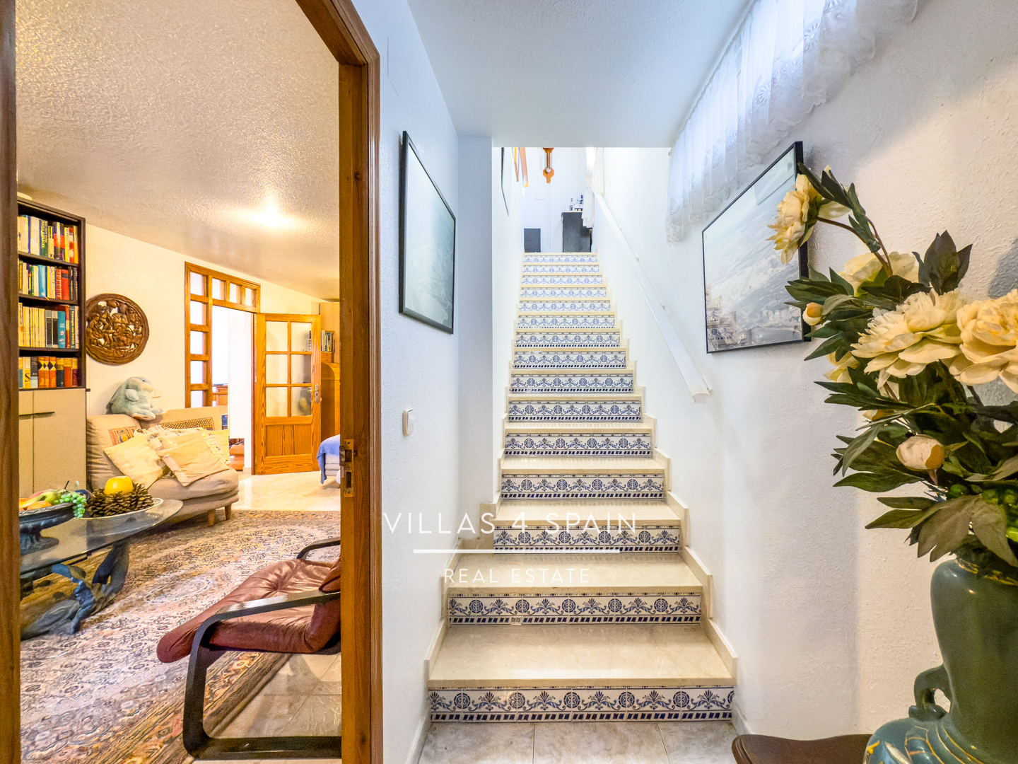 Resale - Copy: 4 Bedroom 3 Bathroom Villa In ciudad quesada La Marquesa Golf Course - av. del recorral  - Alicante