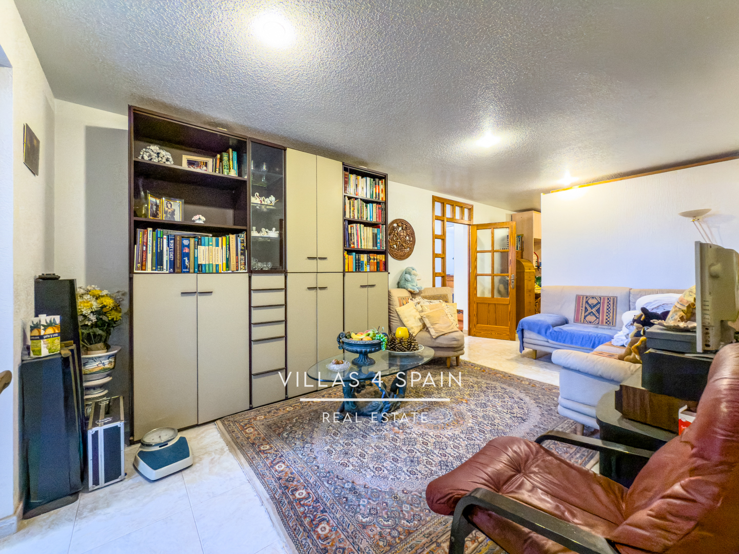 Resale - Copy: 4 Bedroom 3 Bathroom Villa In ciudad quesada La Marquesa Golf Course - av. del recorral  - Alicante