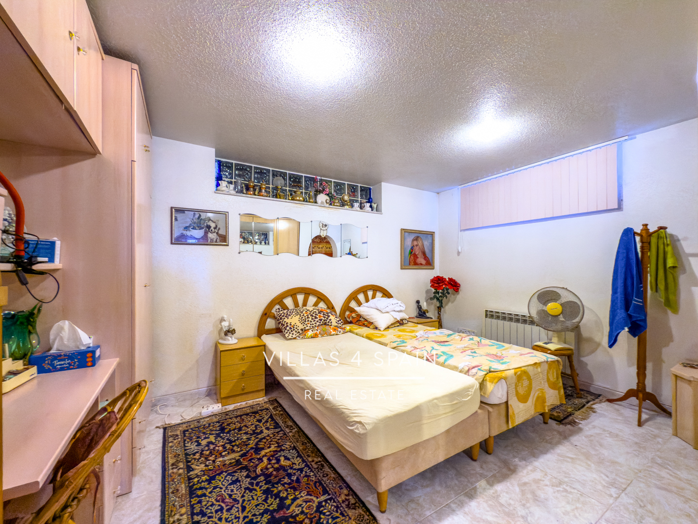 Resale - Copy: 4 Bedroom 3 Bathroom Villa In ciudad quesada La Marquesa Golf Course - av. del recorral  - Alicante