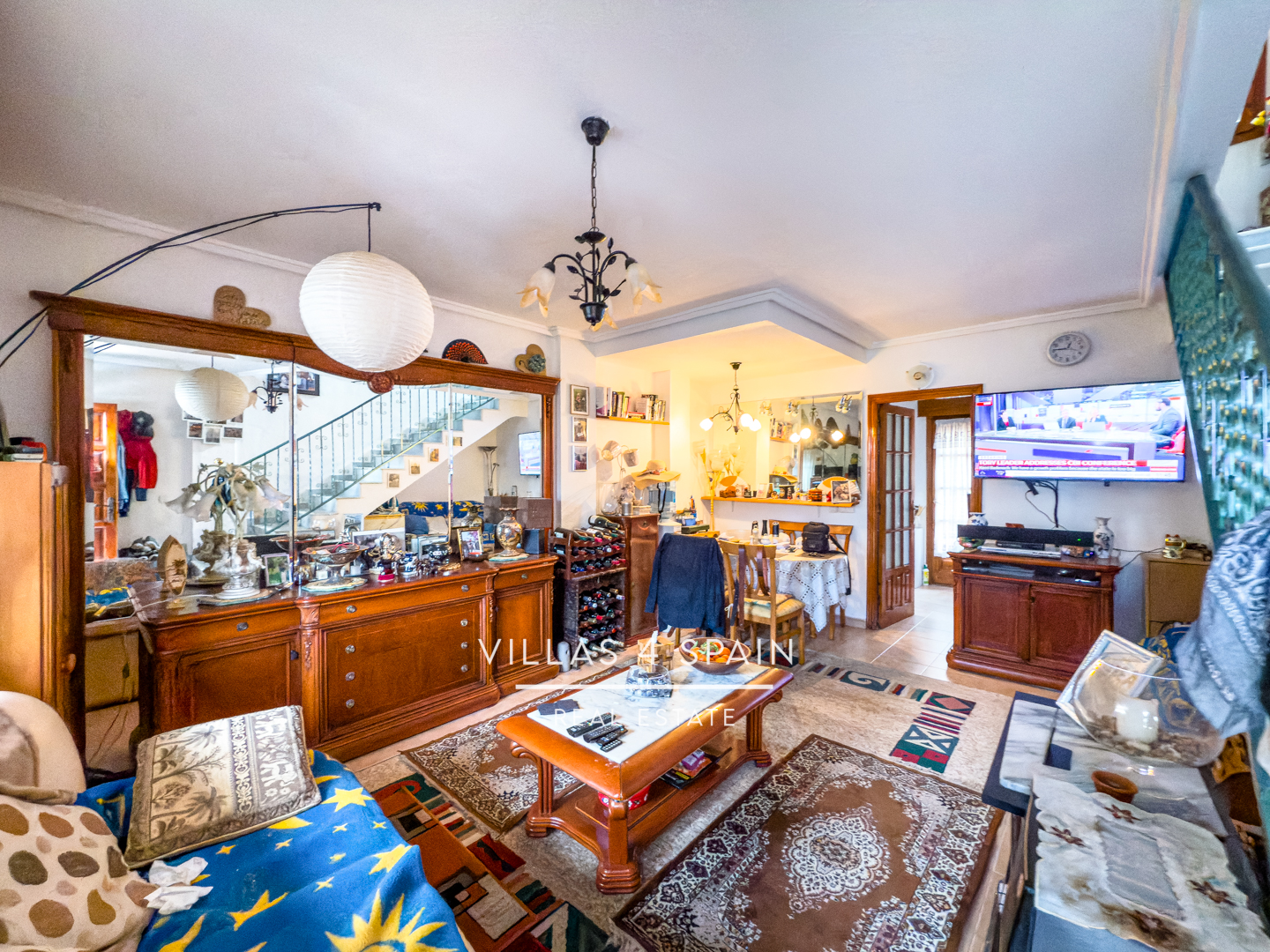 Resale - Copy: 2 Bed 2 Bath townhouse  with a front garden and Lake View in Ciudad Quesada Lo Pepin - avenida de españa - Alicante