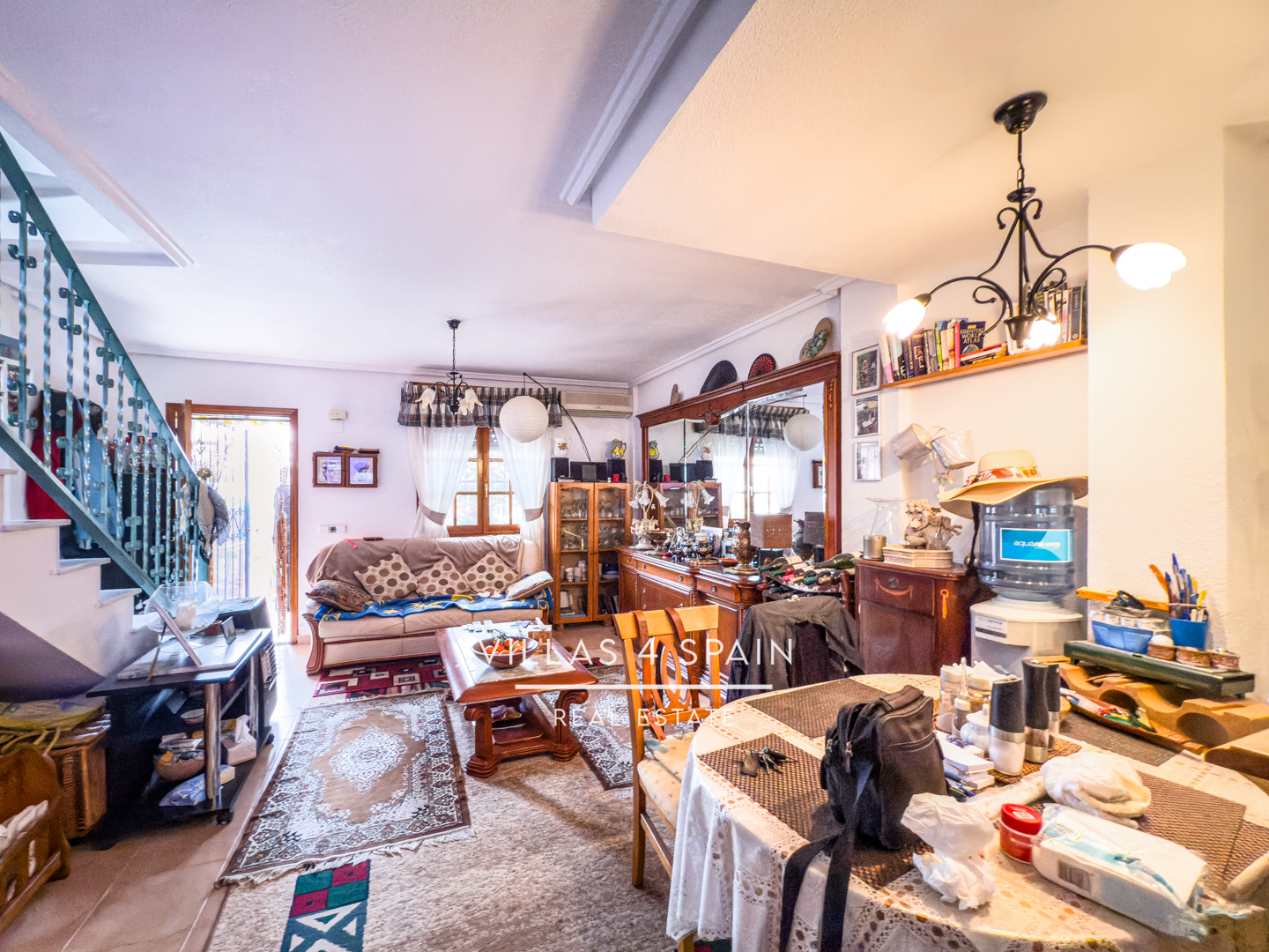 Resale - Copy: 2 Bed 2 Bath townhouse  with a front garden and Lake View in Ciudad Quesada Lo Pepin - avenida de españa - Alicante