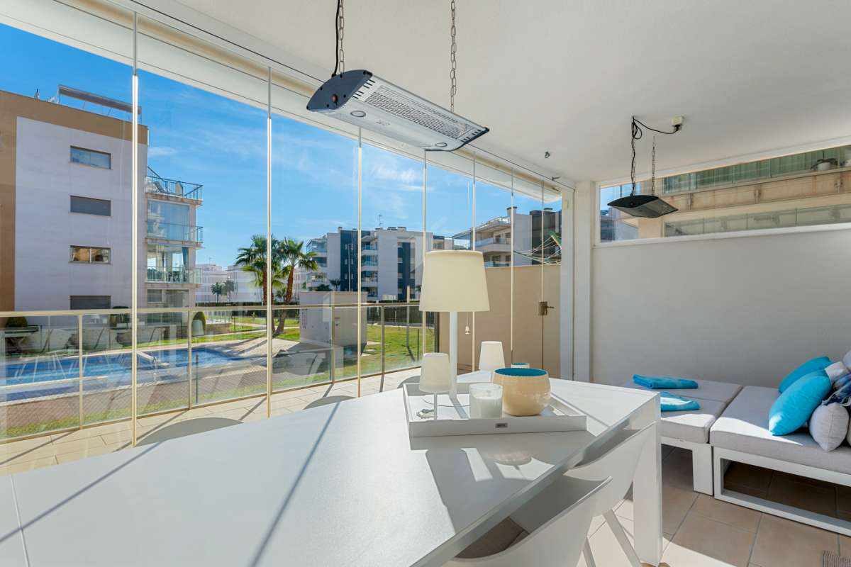 Resale - 2 Bedroom 2 Bathroom Apartment in Villamartín -  - Alicante