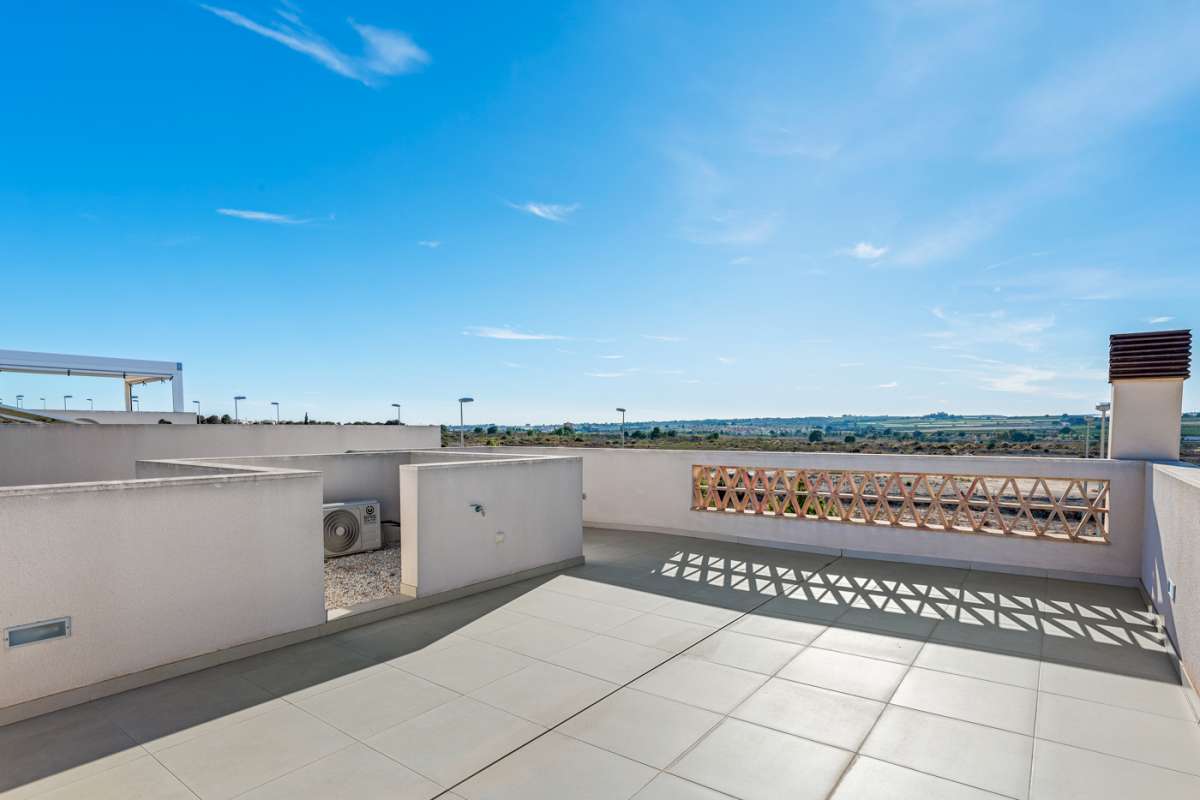 Resale - 3 Bedroom 2 Bathroom Villa in Benijófar -  - Alicante