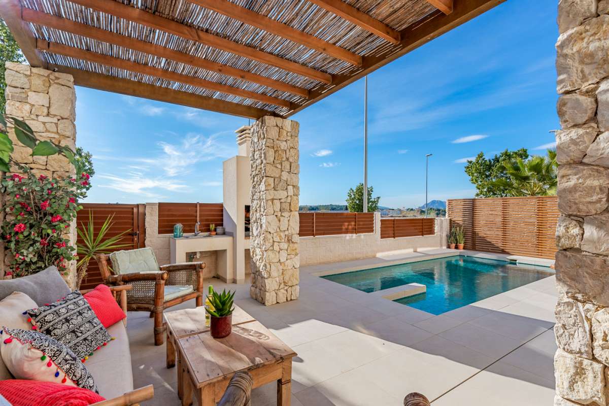 Resale - 3 Bedroom 2 Bathroom Villa in Benijófar -  - Alicante