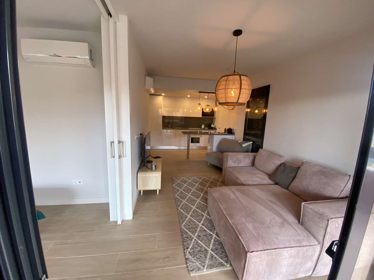 Resale - 2 Bedroom 2 Bathroom Apartment in Villamartín -  - Alicante