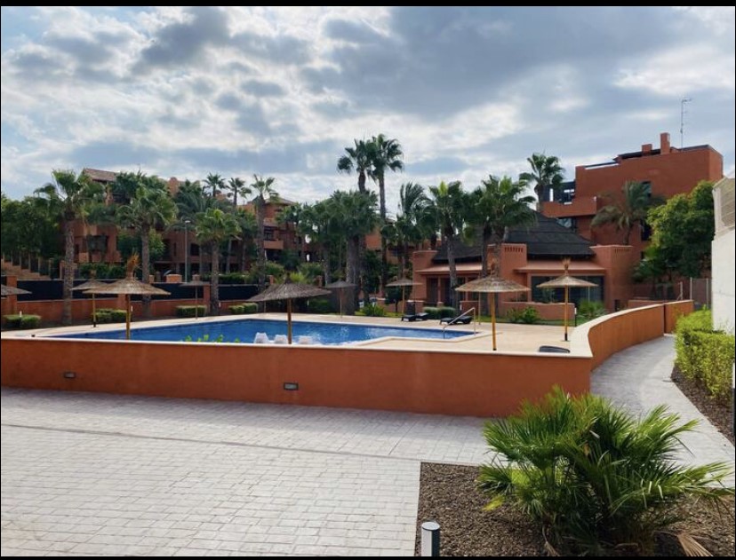 Resale - 2 Bedroom 2 Bathroom Apartment in Villamartín -  - Alicante