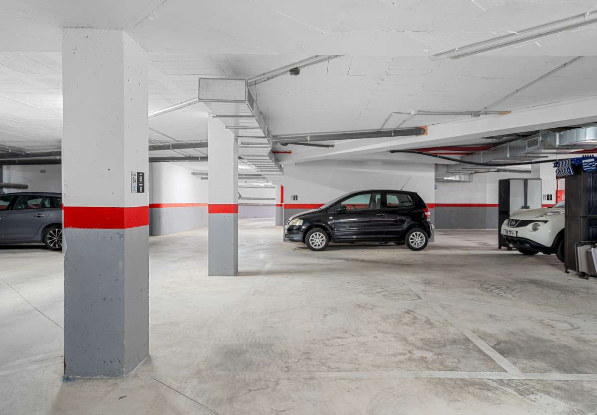 Resale - 3 Bedroom 2 Bathroom Apartment in Villamartín -  - Alicante