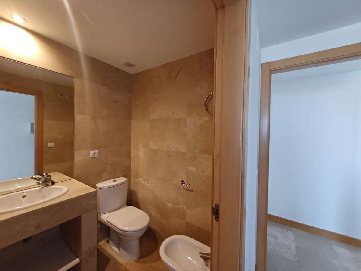 Resale - 2 Bedroom 2 Bathroom Apartment in Dehesa de Campoamor -  - Alicante