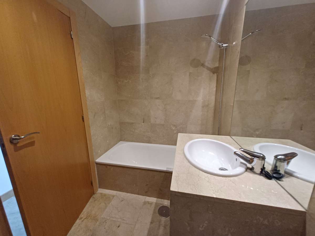 Resale - 2 Bedroom 2 Bathroom Apartment in Dehesa de Campoamor -  - Alicante